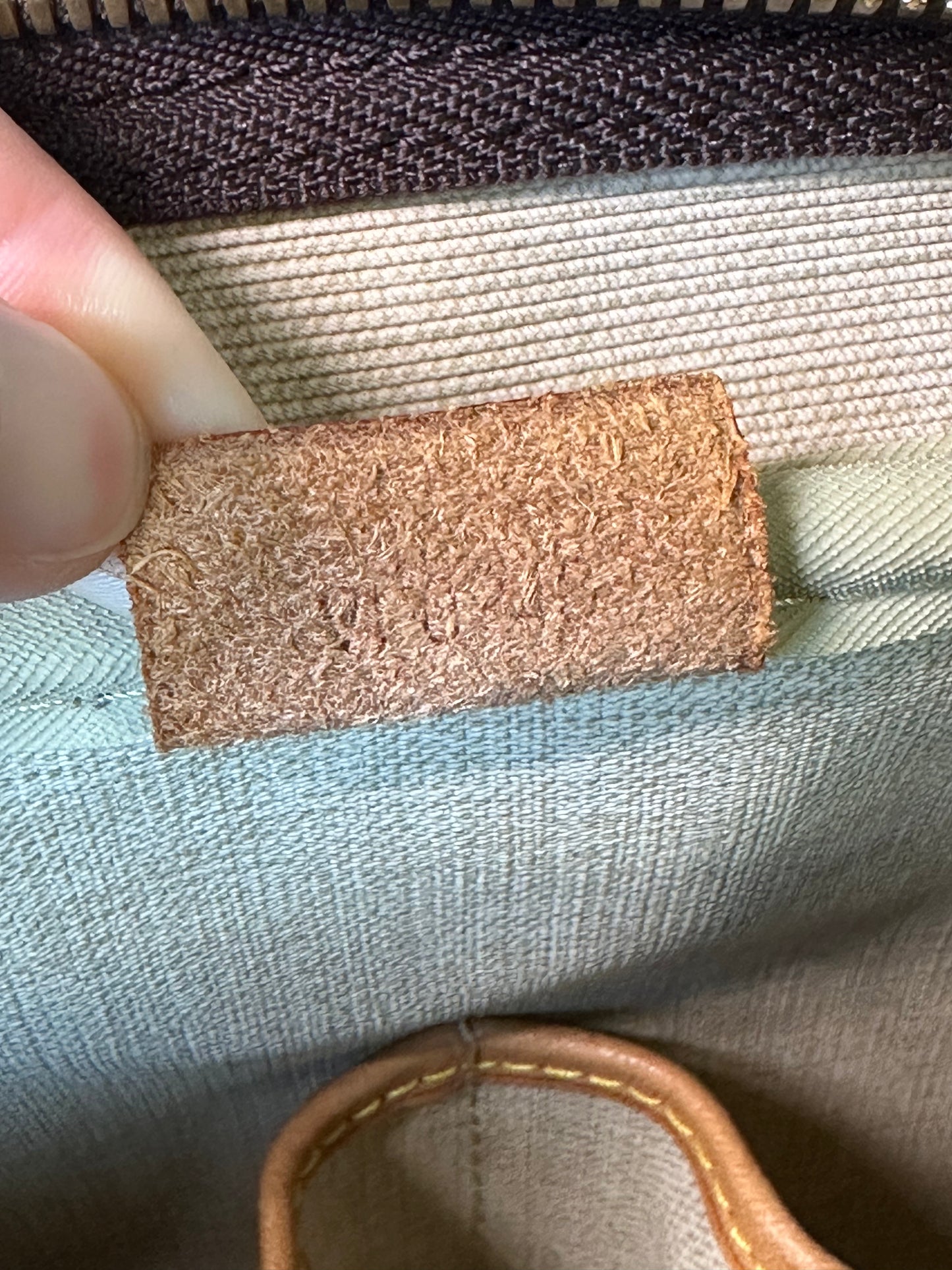Pre-owned Authentic Louis Vuitton Deauville Monogram Handbag