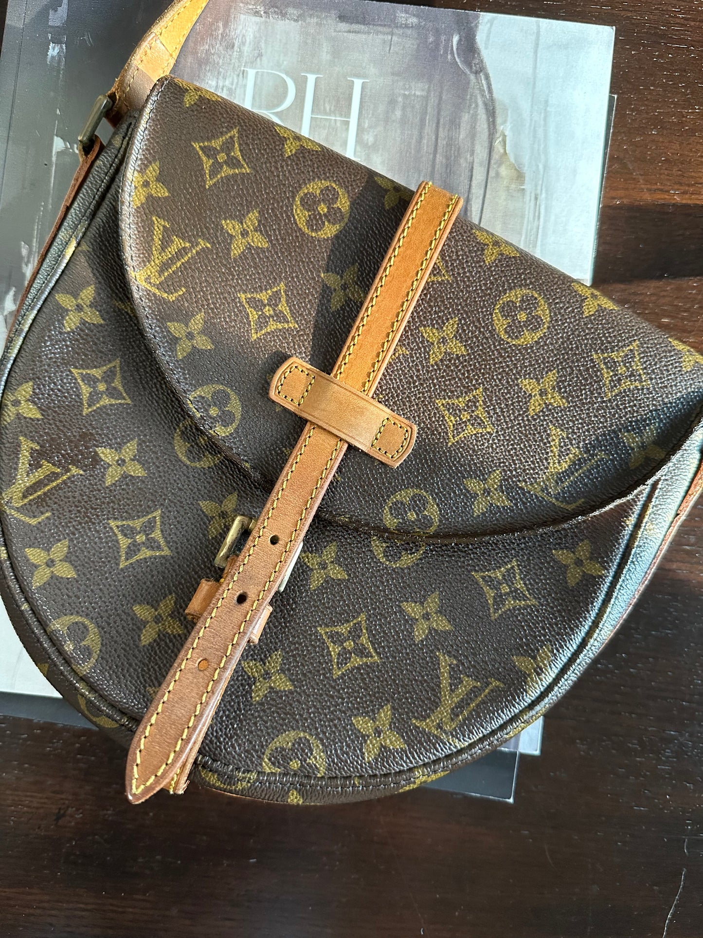Pre-owned Authentic Louis Vuitton Chantilly MM Monogram Crossbody Bag