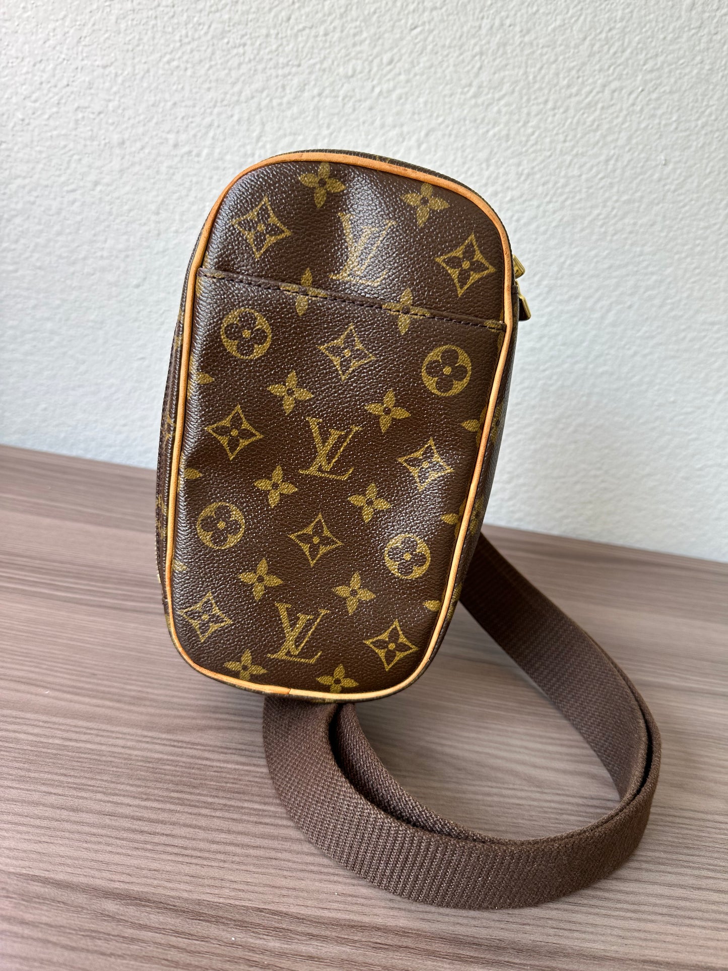 Pre-owned Authentic Louis Vuitton Pochette Gange Monogram Bum Bag