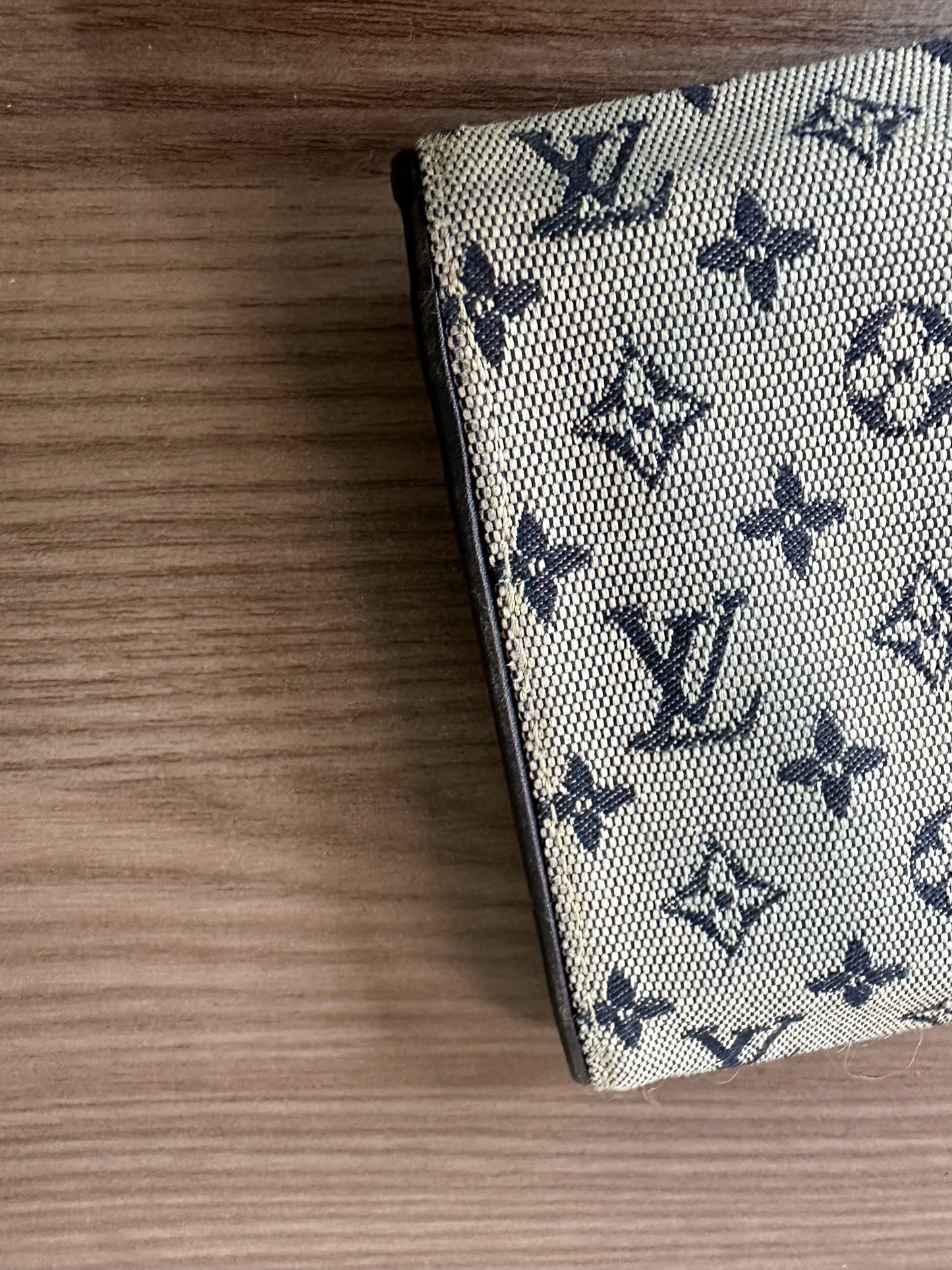 Pre-owned Louis Vuitton Mini Lin International Long Wallet