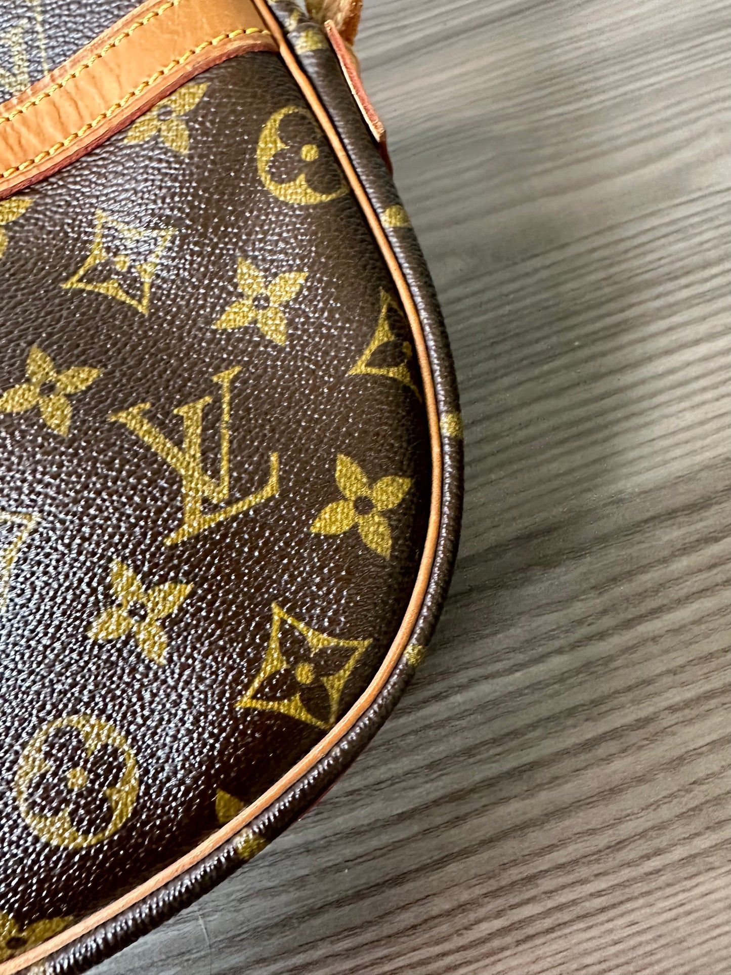 Pre-owned Authentic Louis Vuitton Jeune Fille MM Monogram Shoulder / Crossbody Bag