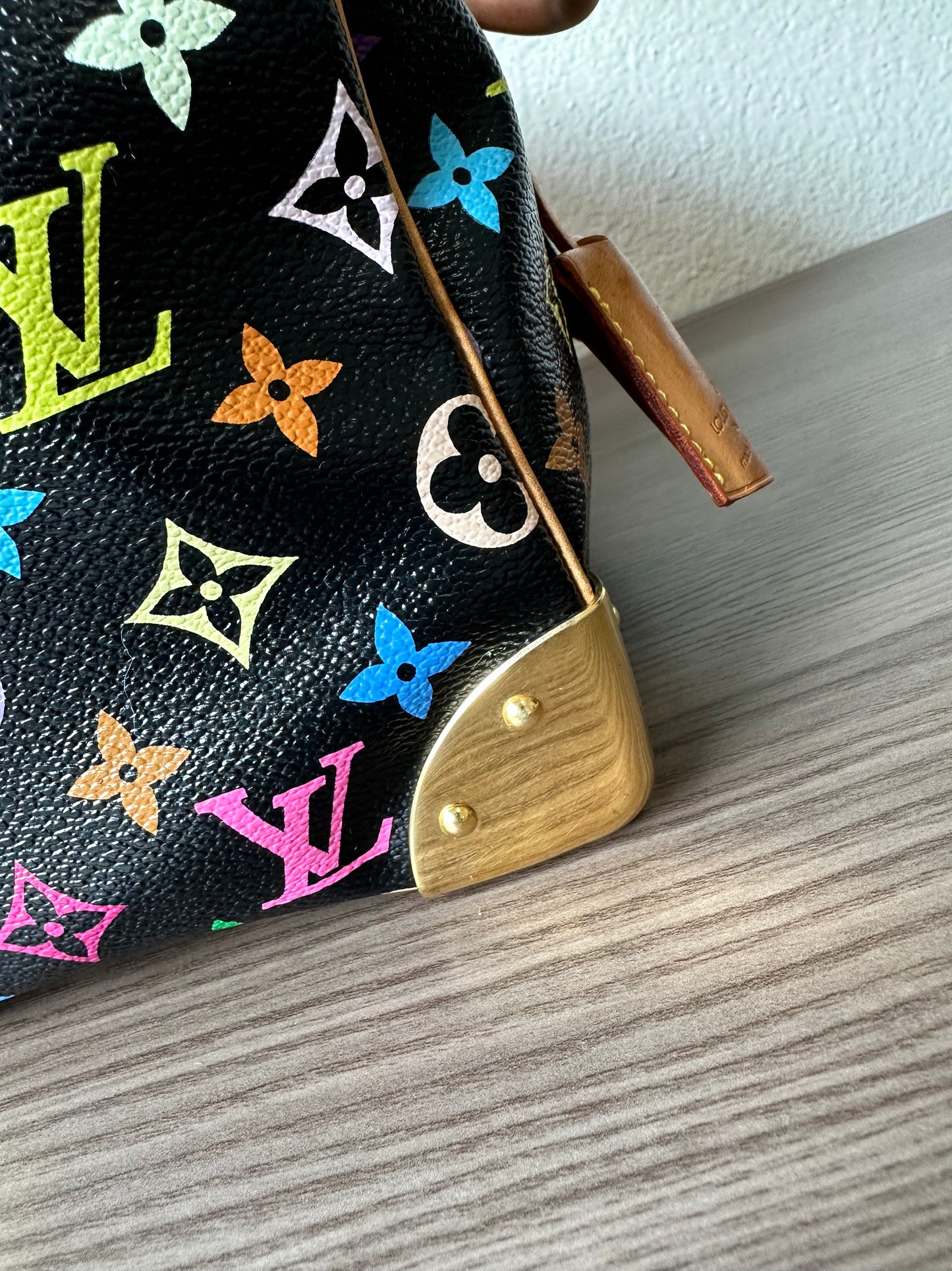 Pre-owned Authentic Louis Vuitton Speedy 30 Monogram Multicolor Black Handbag