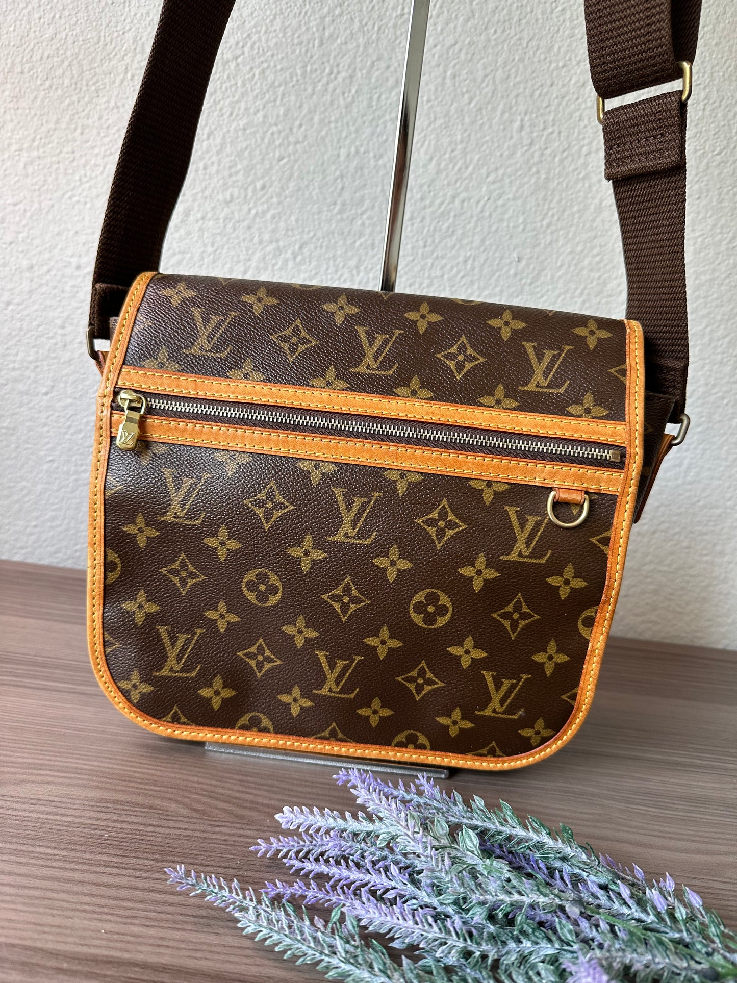 Pre-owned Authentic Louis Vuitton Bosphore PM Monogram Shoulder / Crossbody bag