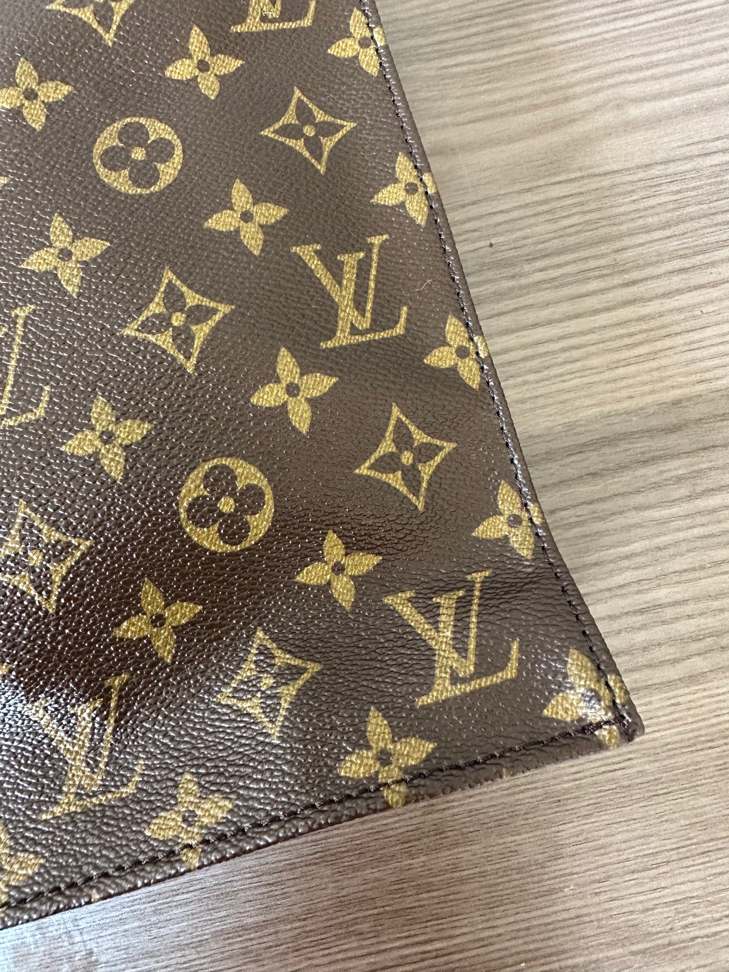Pre-owned Authentic Louis Vuitton Sac Plat GM Monogram Handbag