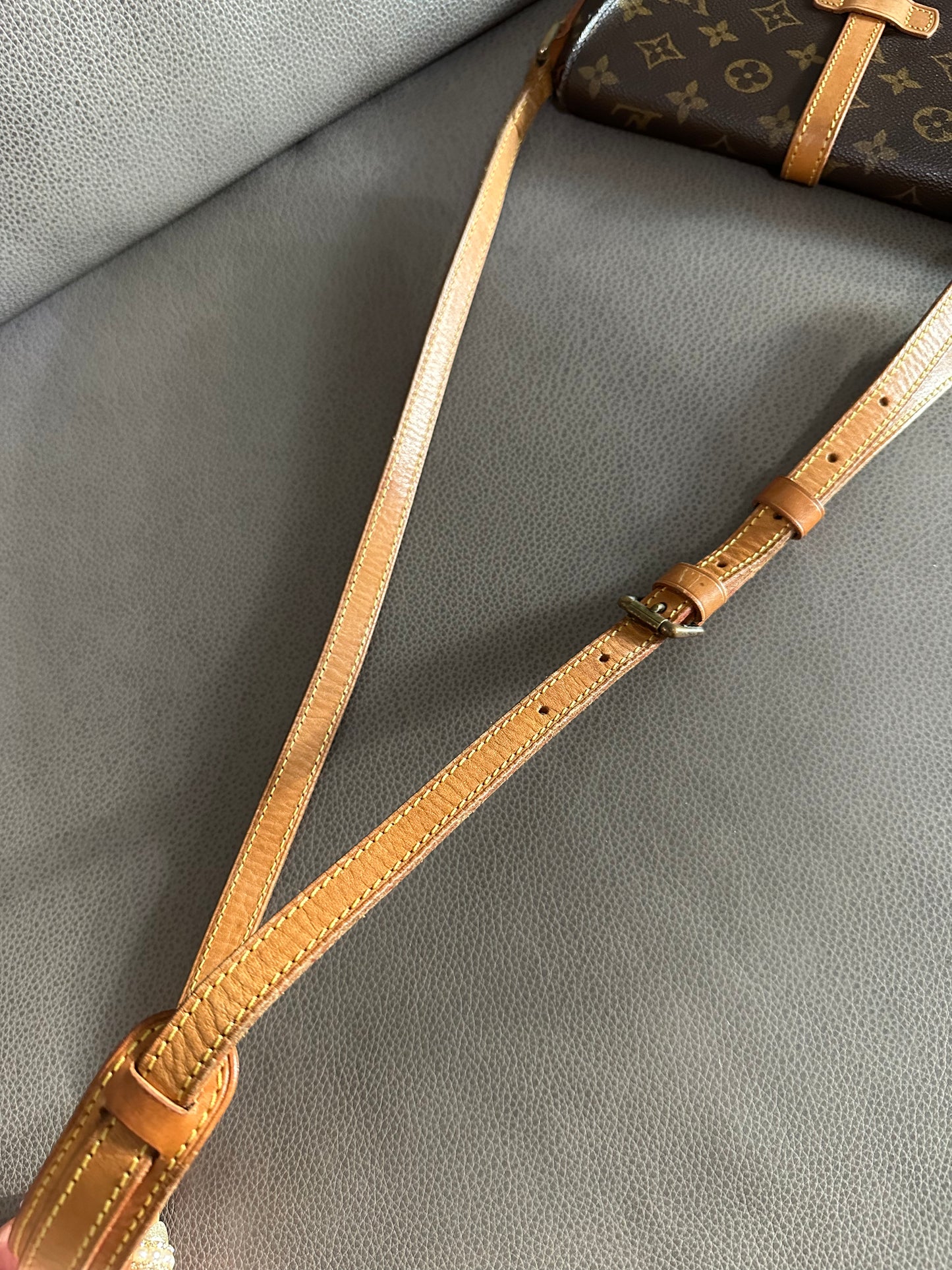 Pre-owned Authentic Louis Vuitton Chantilly MM Monogram Crossbody Bag