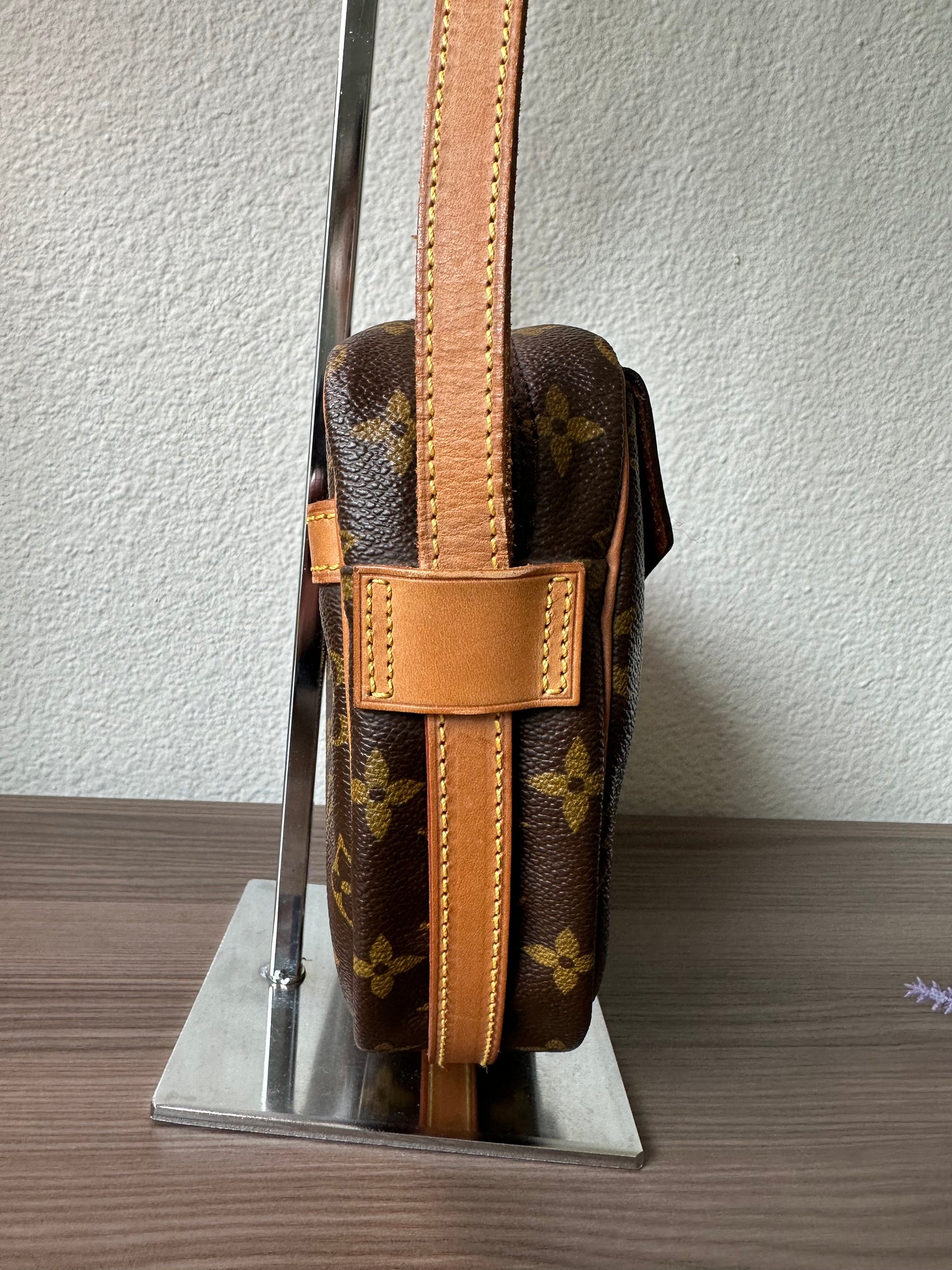 Pre-owned Authentic Louis Vuitton Jeune Fille MM Monogram Shoulder / Crossbody Bag