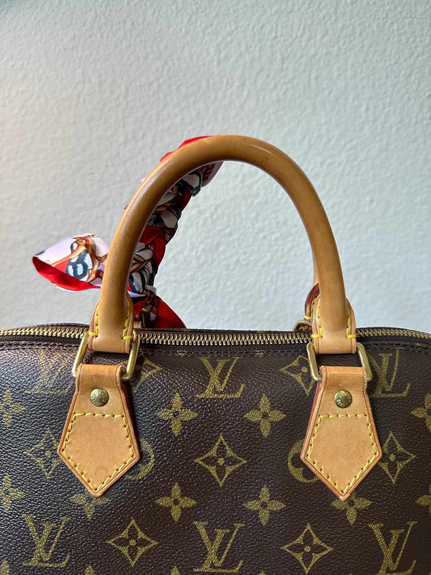 Pre-owned Authentic Louis Vuitton Alma PM Monogram Handbag