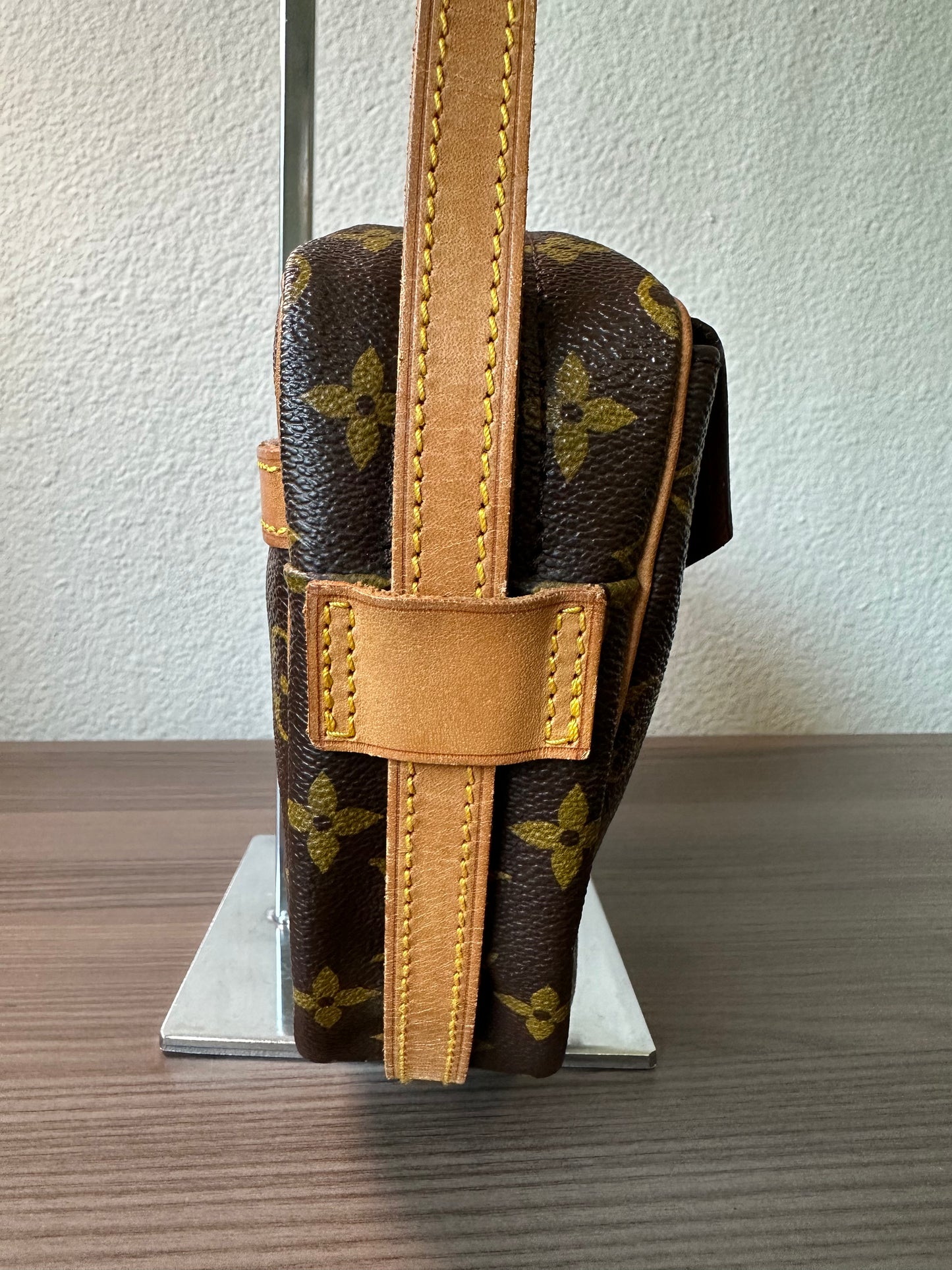 Pre-owned Authentic Louis Vuitton Jeune Fille MM Monogram Shoulder / Crossbody Bag