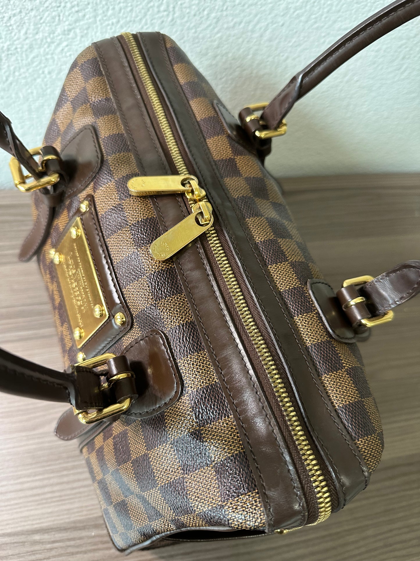 Pre-owned Authentic Louis Vuitton Berkeley Damier Ebene Handbag