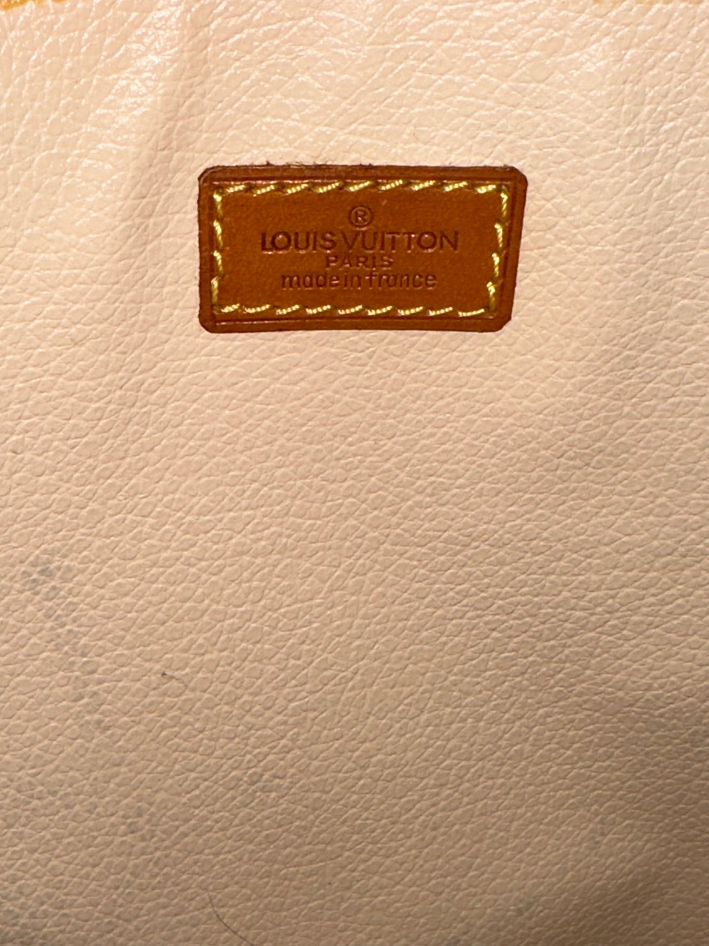 Pre-owned Authentic Louis Vuitton Sac Plat GM Monogram Handbag