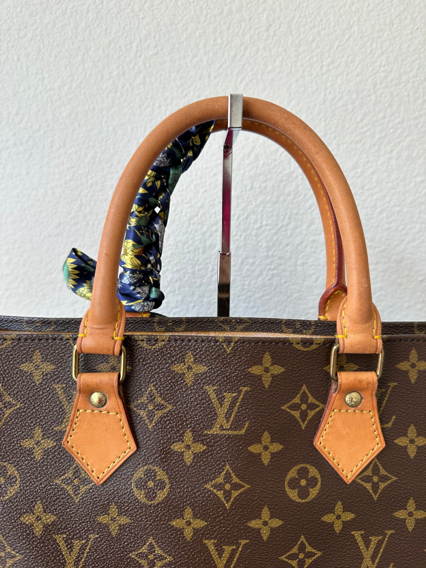 Pre-owned Authentic Louis Vuitton Sac Plat GM Monogram Handbag