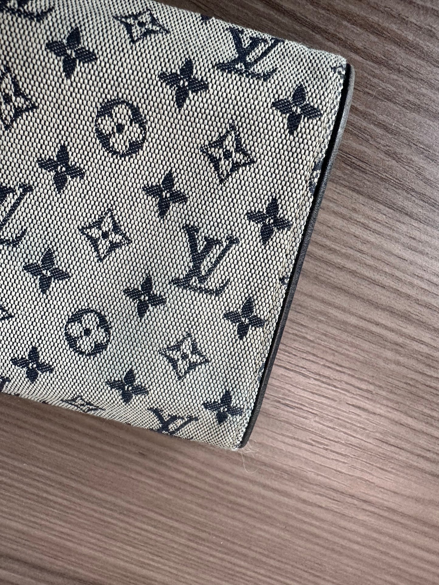 Pre-owned Louis Vuitton Mini Lin International Long Wallet