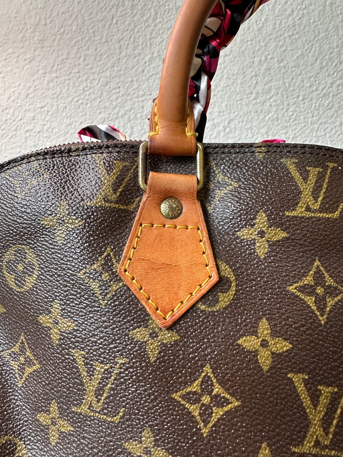 Pre-owned Authentic Louis Vuitton Alma PM Monogram Handbag