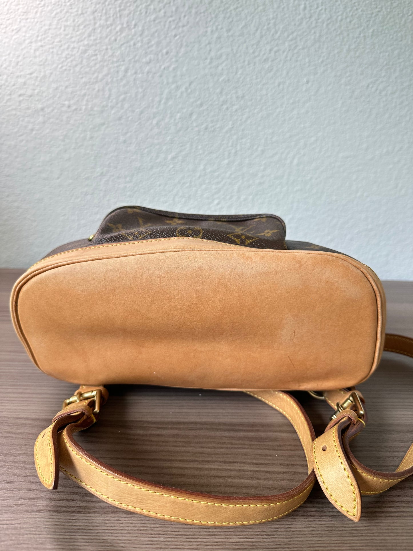 Pre-owned Authentic Louis Vuitton Montsouris MM Monogram Backpack Bag