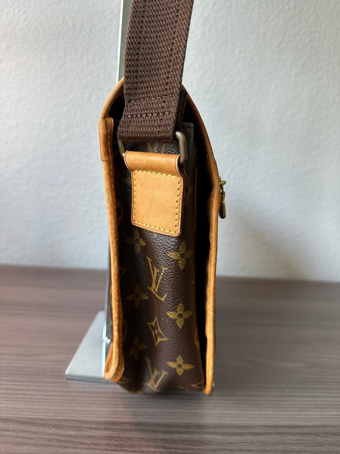 Pre-owned Authentic Louis Vuitton Bosphore PM Monogram Shoulder / Crossbody bag