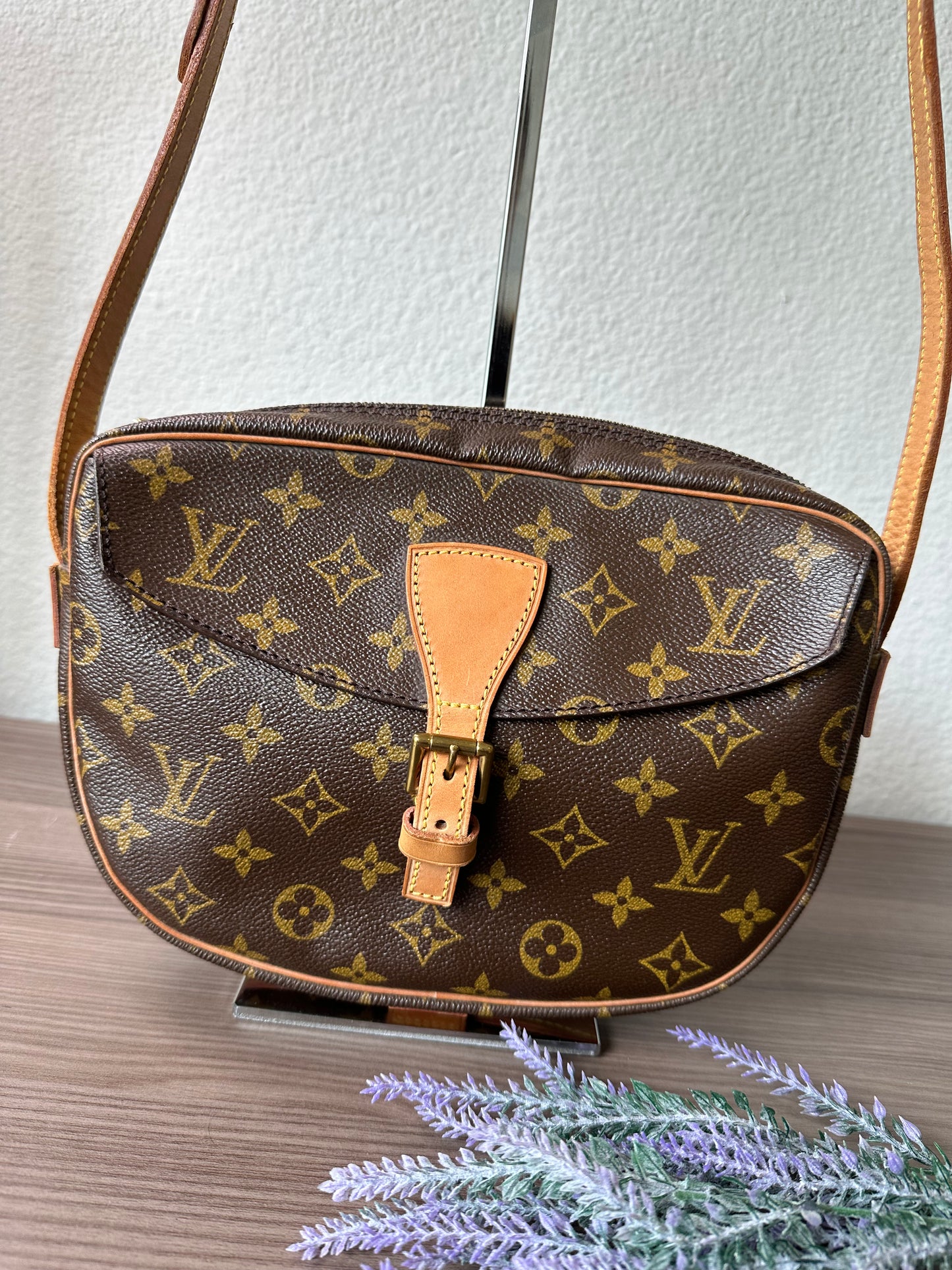 Pre-owned Authentic Louis Vuitton Jeune Fille MM Monogram Shoulder / Crossbody Bag
