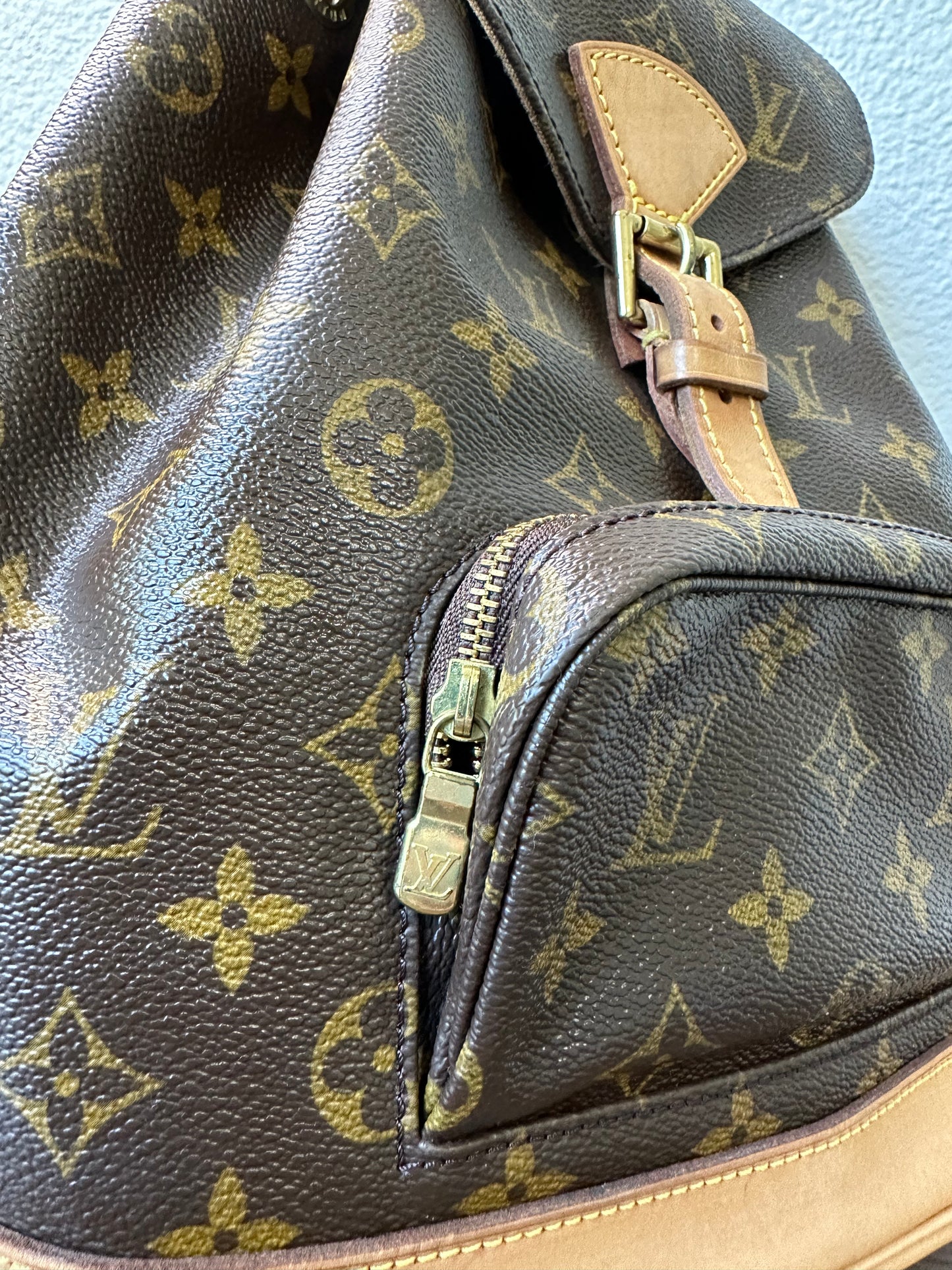 Pre-owned Authentic Louis Vuitton Montsouris MM Monogram Backpack Bag