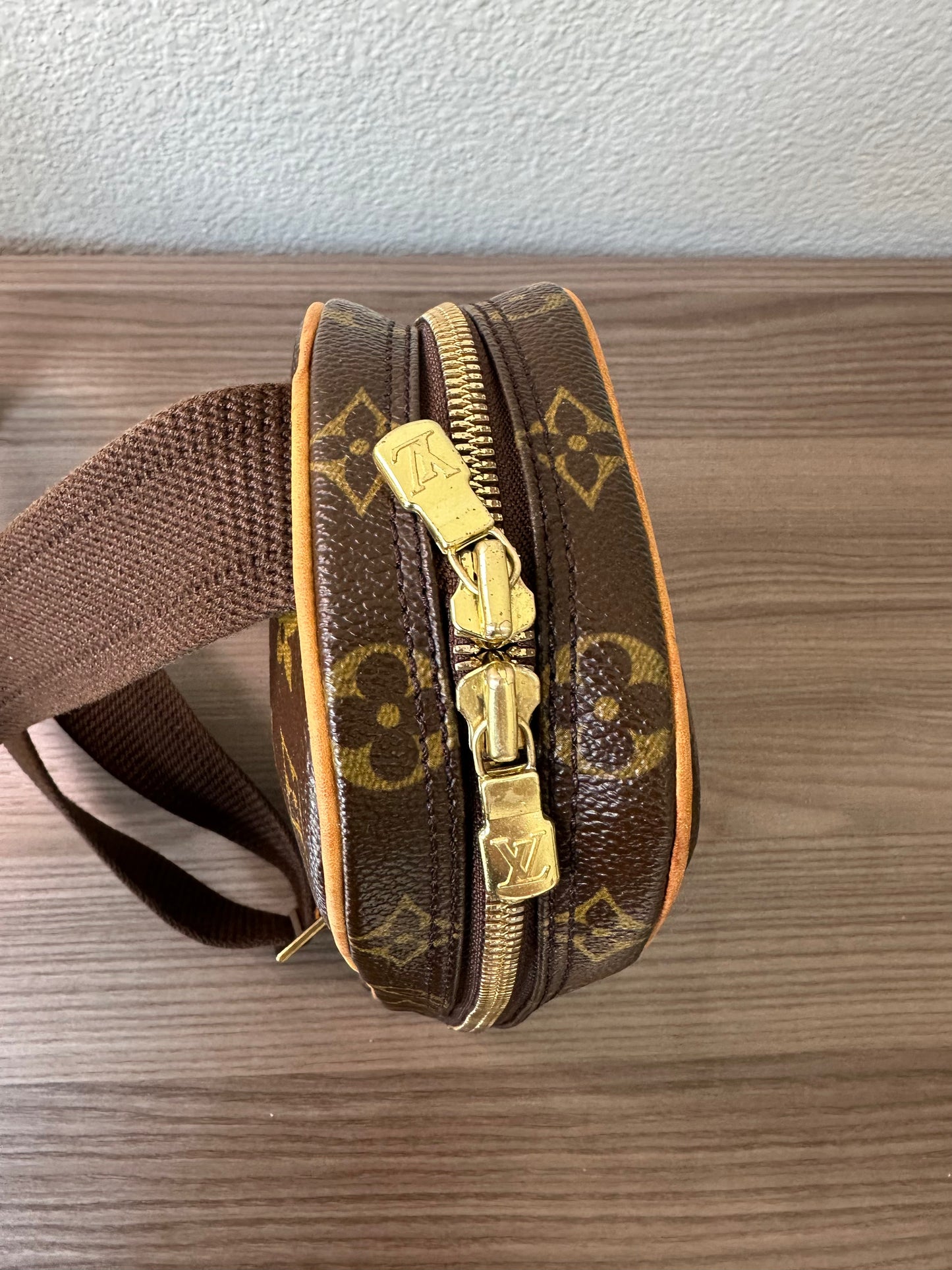 Pre-owned Authentic Louis Vuitton Pochette Gange Monogram Bum Bag