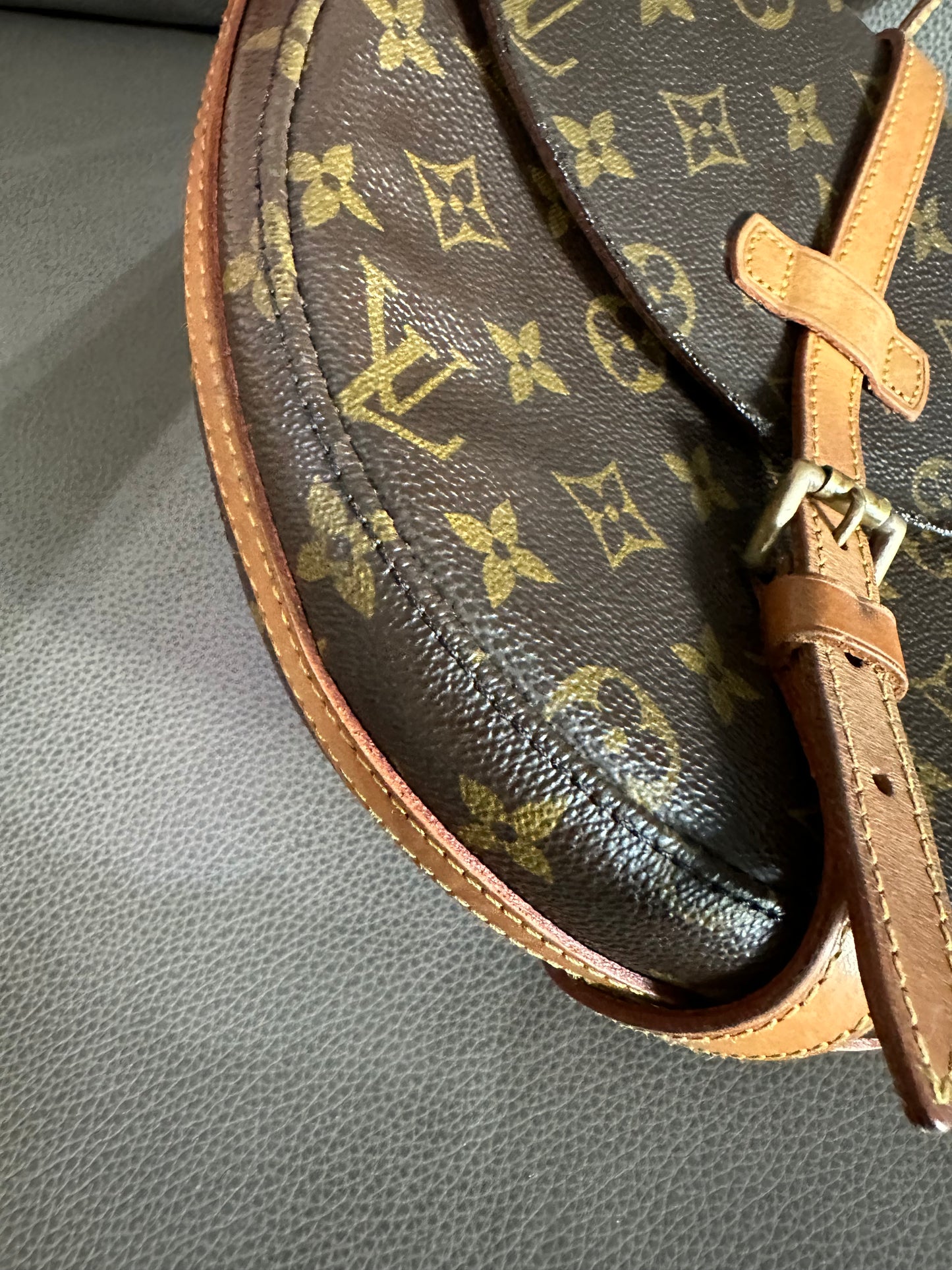 Pre-owned Authentic Louis Vuitton Chantilly MM Monogram Crossbody Bag