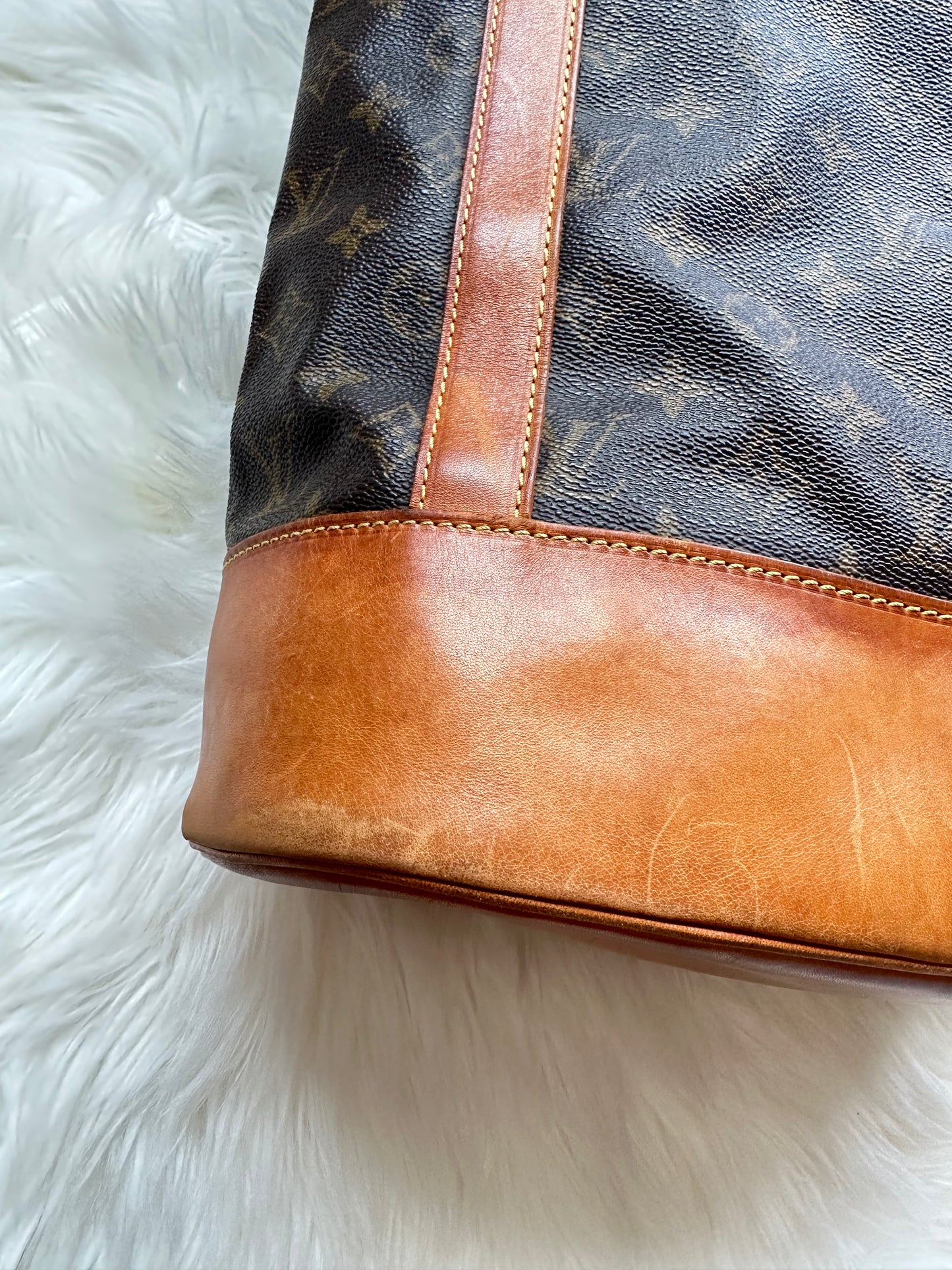 Pre-owned Authentic Louis Vuitton Randonee GM Monogram Backpack
