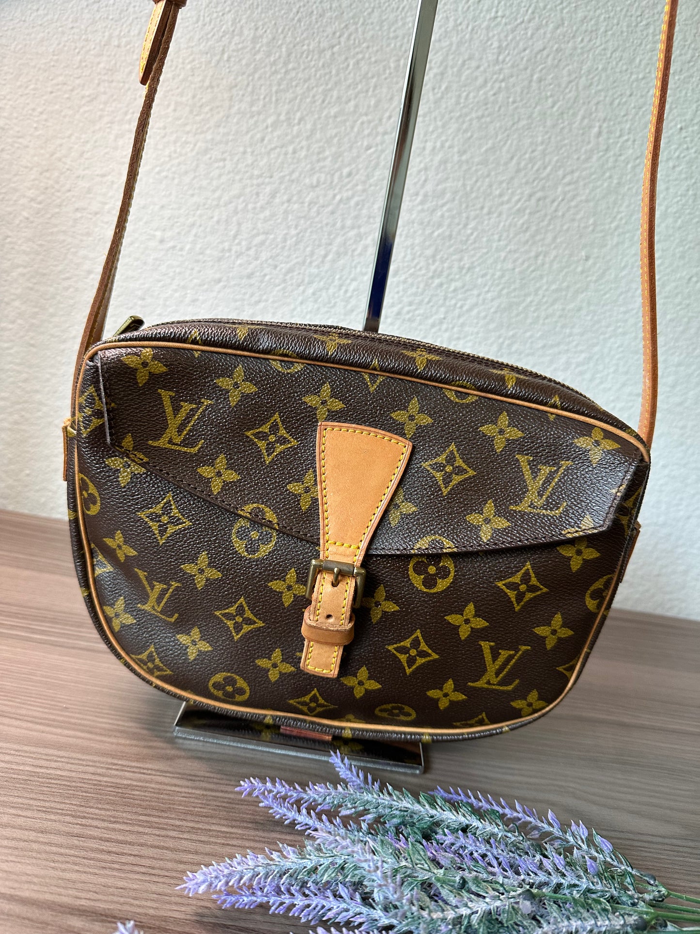 Pre-owned Authentic Louis Vuitton Jeune Fille MM Monogram Shoulder / Crossbody Bag