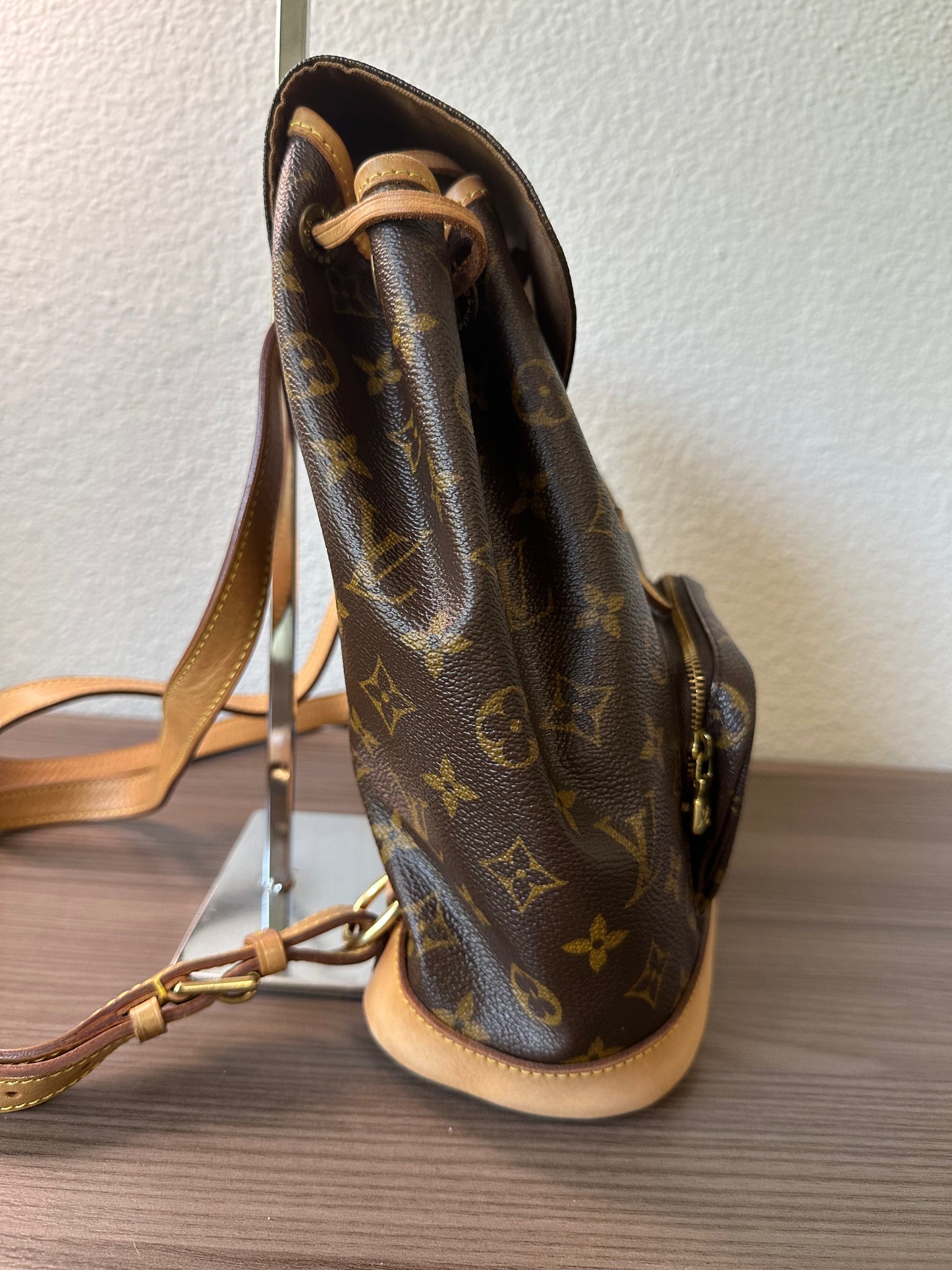 Pre-owned Authentic Louis Vuitton Montsouris MM Monogram Backpack Bag