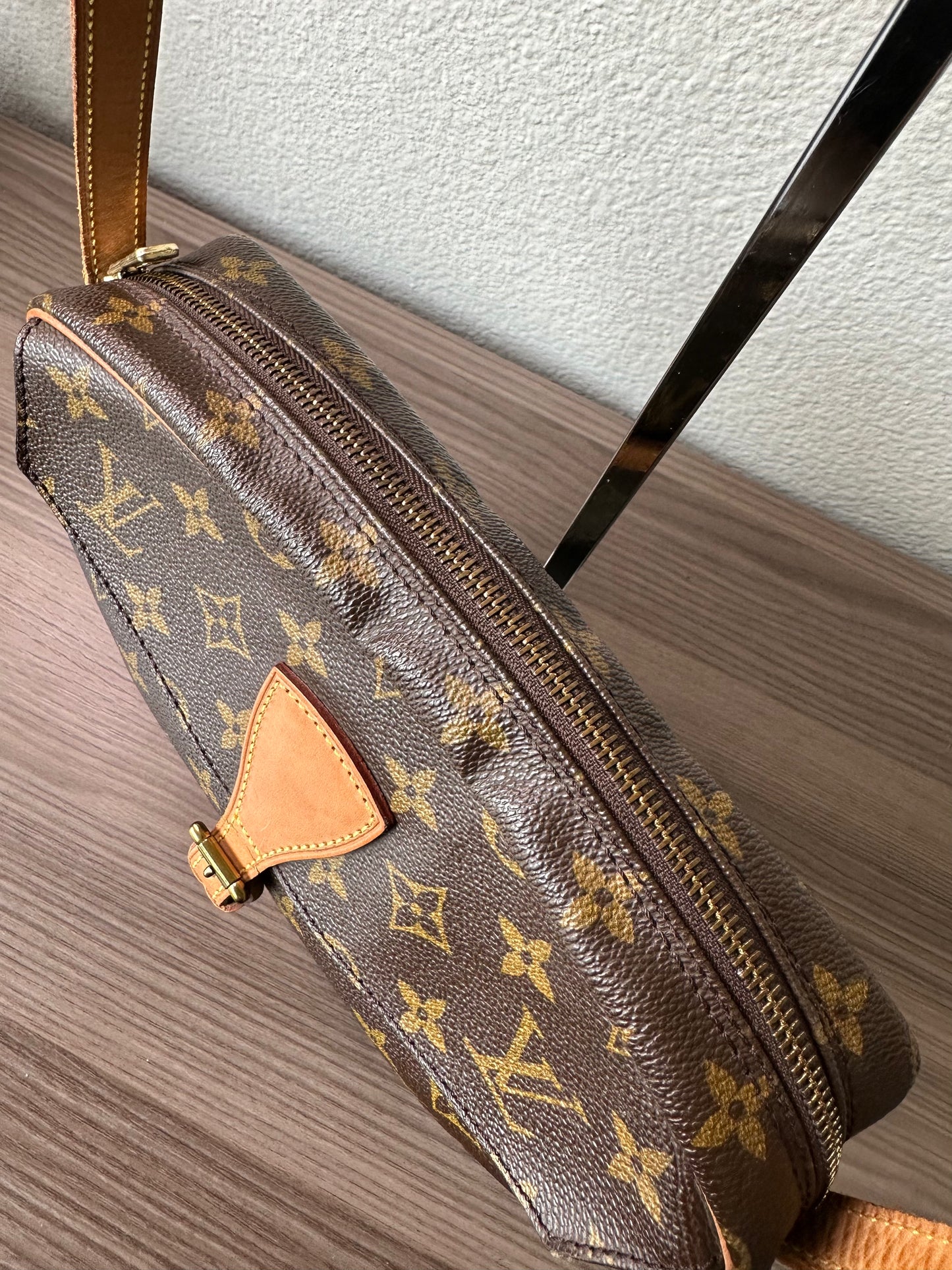Pre-owned Authentic Louis Vuitton Jeune Fille MM Monogram Shoulder / Crossbody Bag