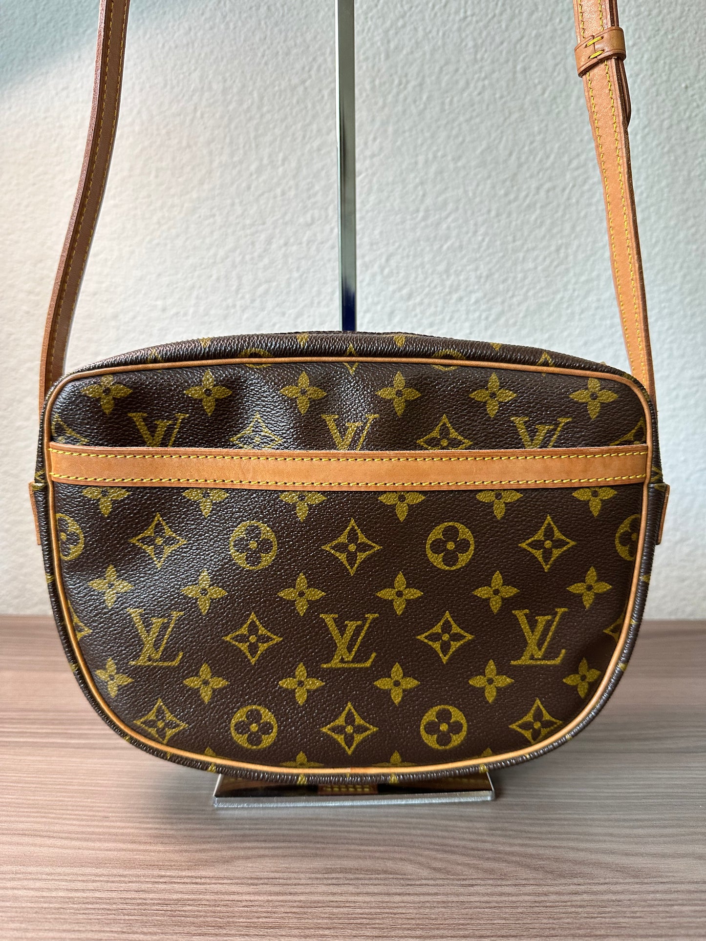 Pre-owned Authentic Louis Vuitton Jeune Fille MM Monogram Shoulder / Crossbody Bag