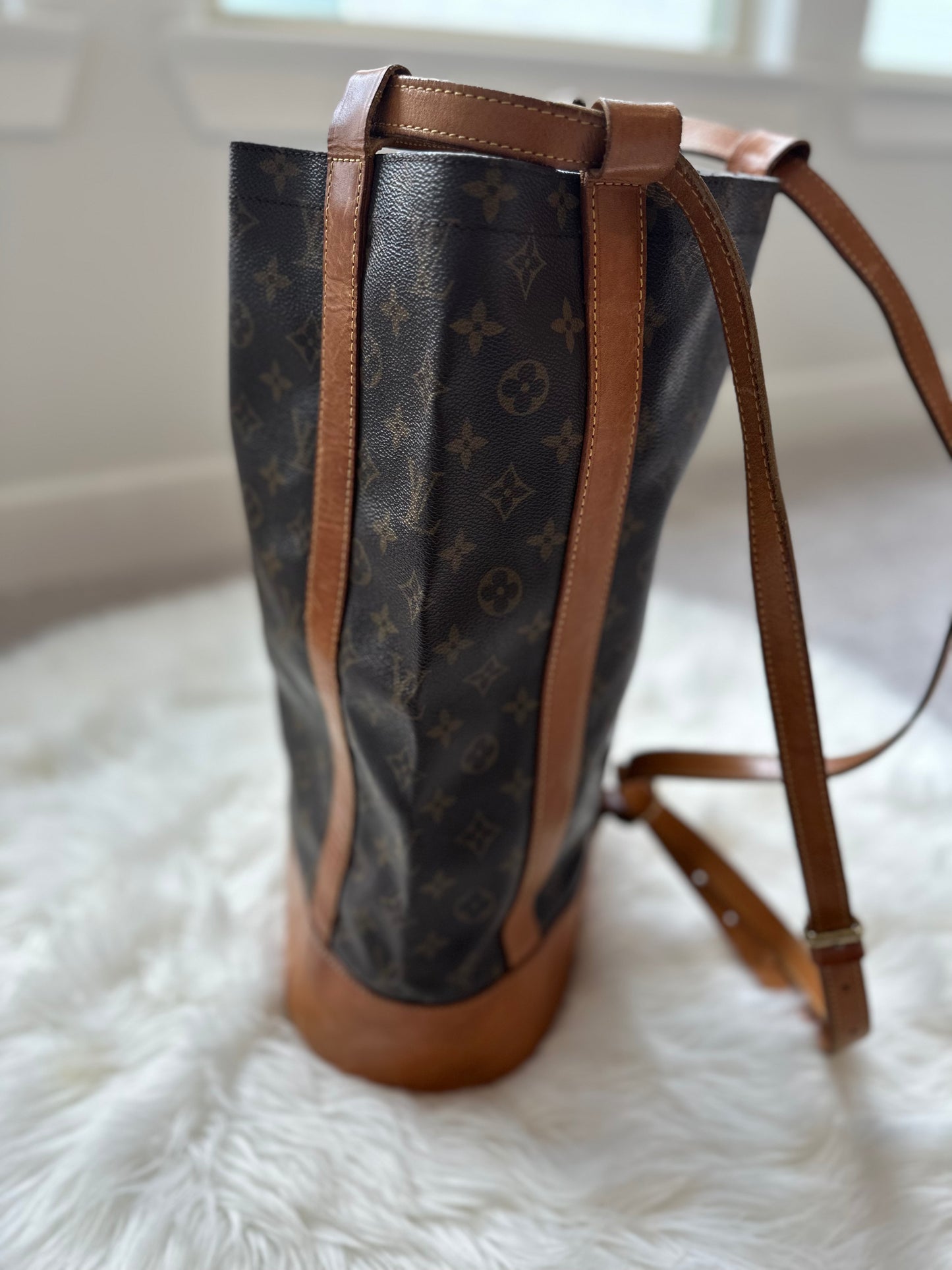 Pre-owned Authentic Louis Vuitton Randonee GM Monogram Backpack