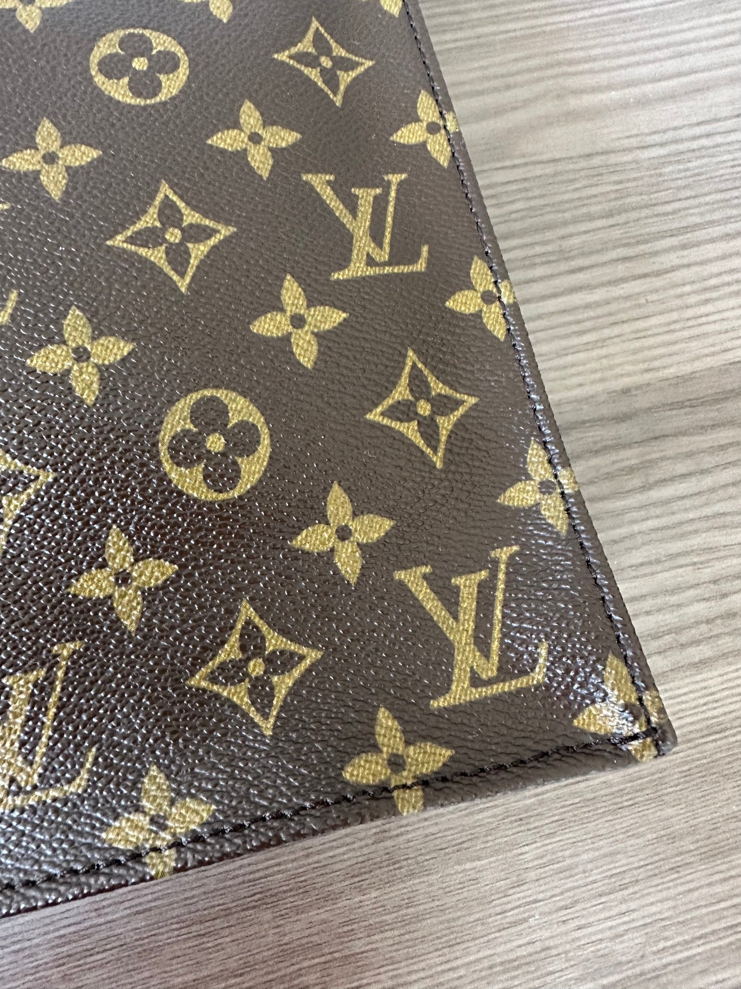 Pre-owned Authentic Louis Vuitton Sac Plat GM Monogram Handbag