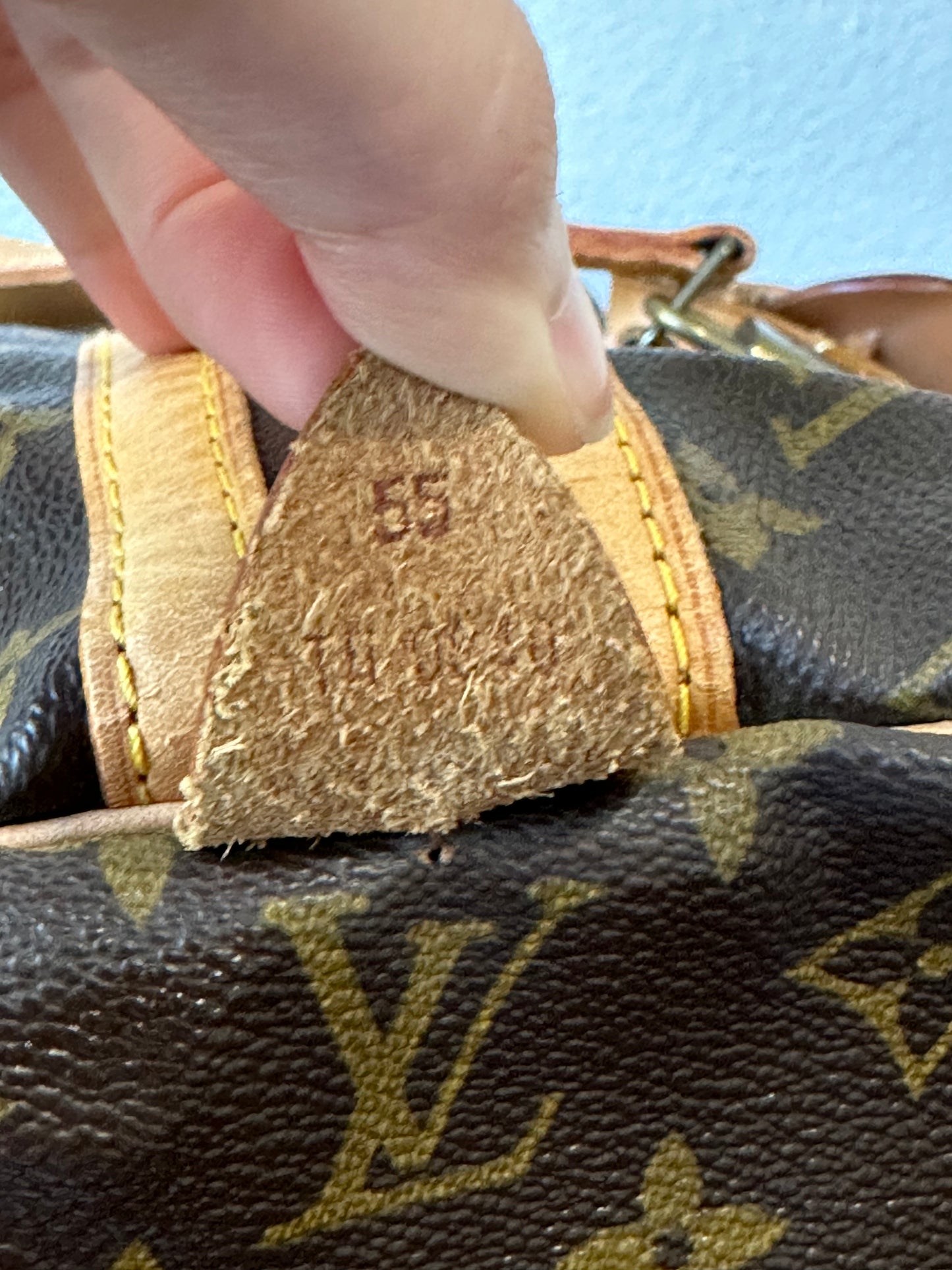 Pre-owned Authentic Louis Vuitton Sac Souple 55 Monogram Travel Duffle bag