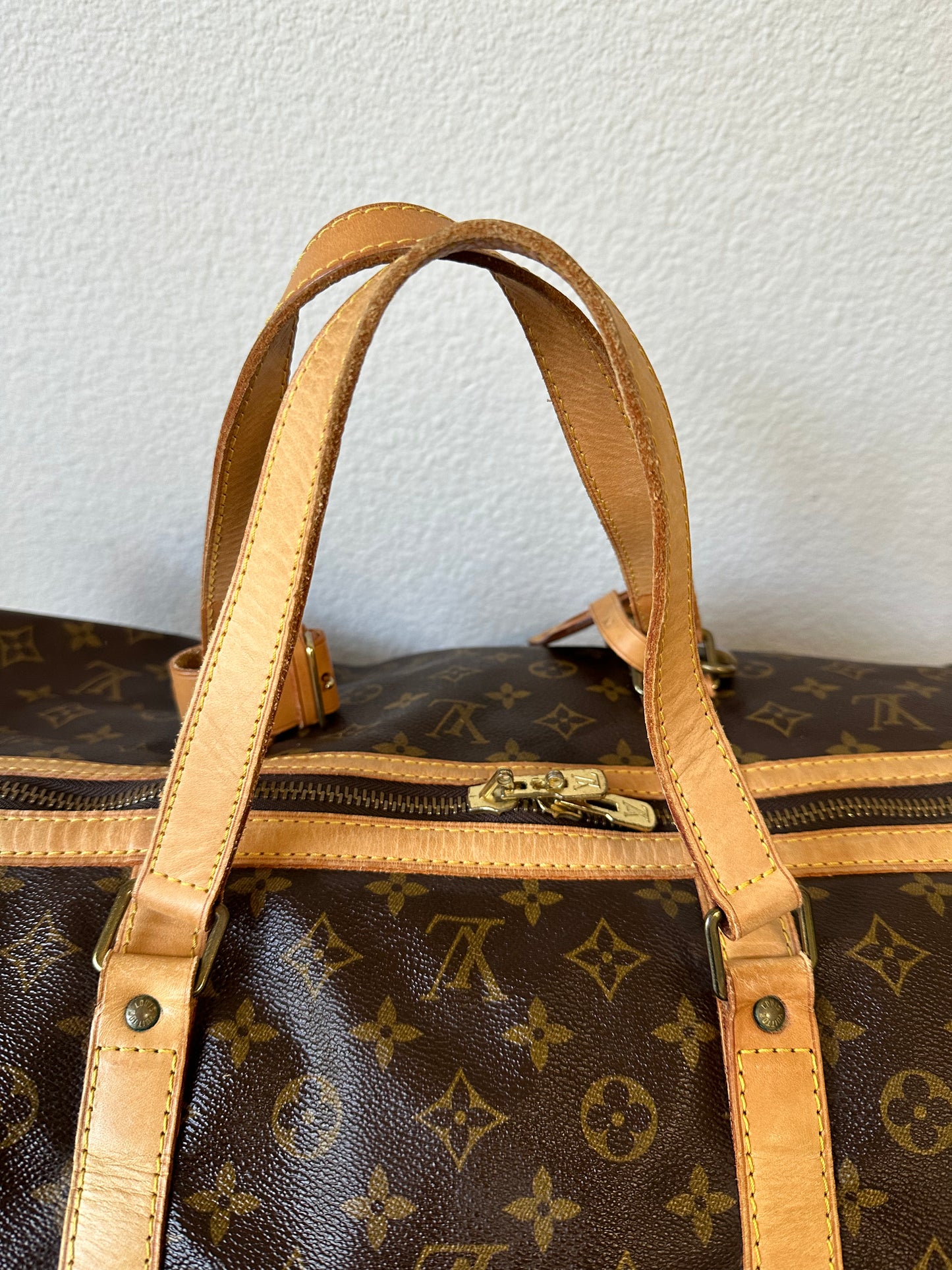 Pre-owned Authentic Louis Vuitton Sac Souple 55 Monogram Travel Duffle bag