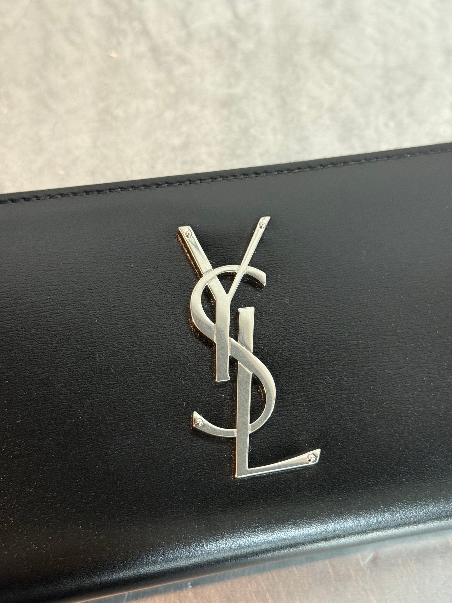 YVES SAINT LAURENT BLACK CASSANDRE ZIP LONG WALLET