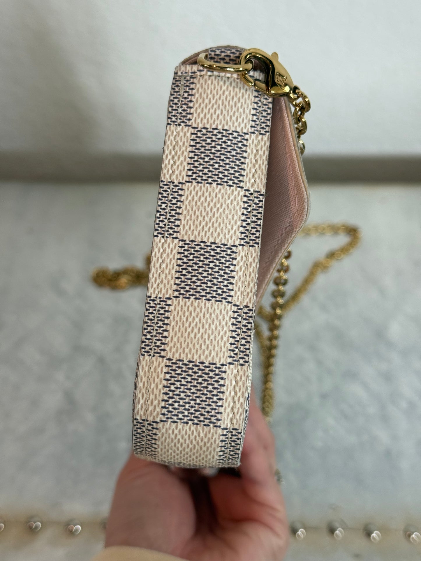 Pre-owned Authentic Louis Vuitton Felicie Pochette Monogram Crossbody Bag