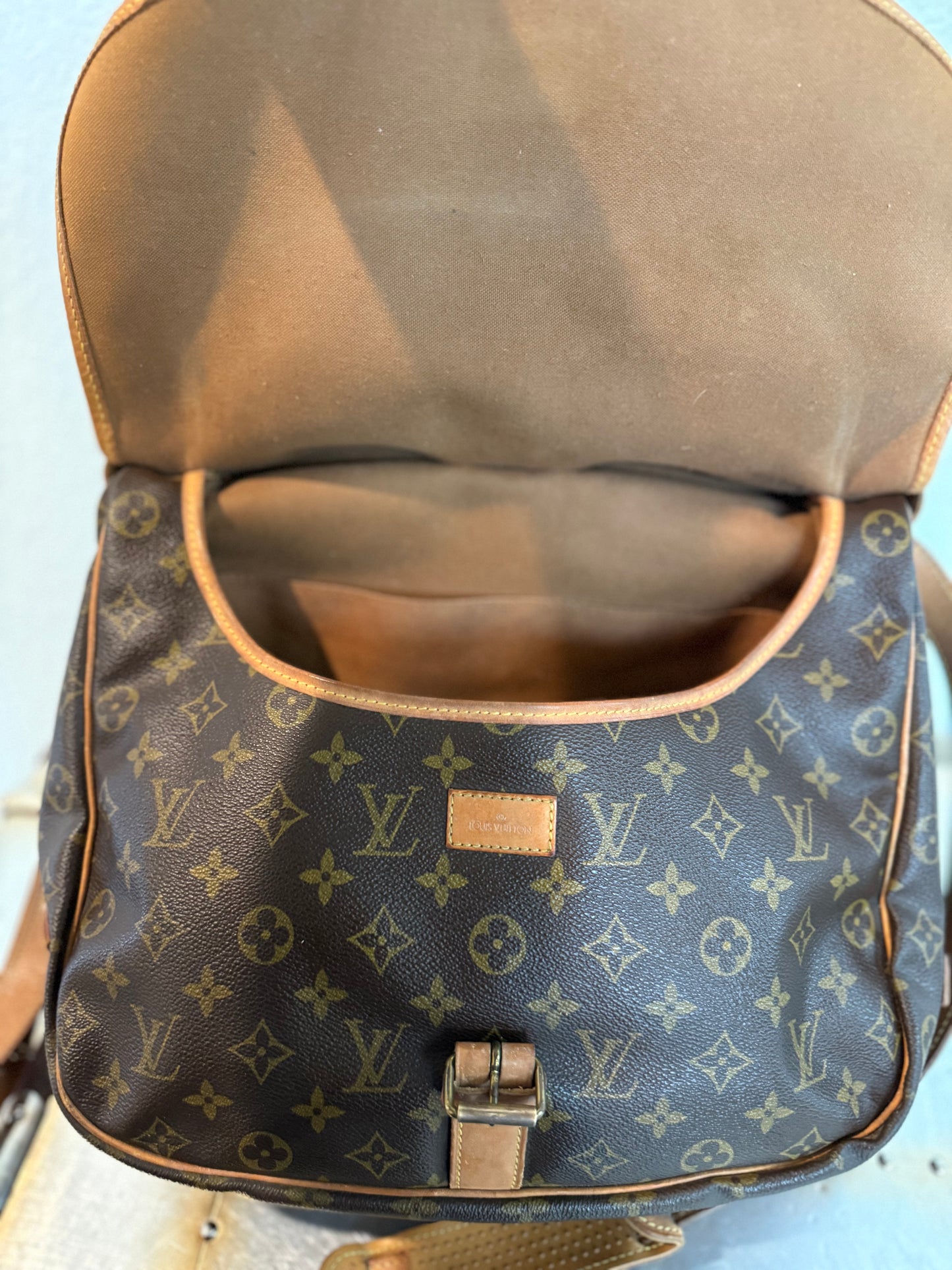 Pre-owned Authentic Louis Vuitton Monogram Saumur 35 Crossbody Bag