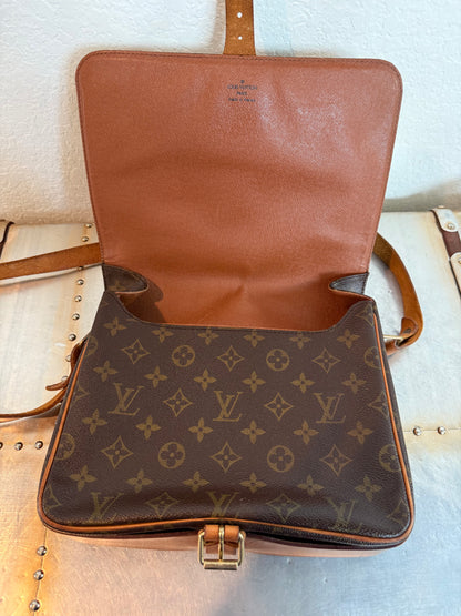 Pre-owned Louis Vuitton Cartouchiere GM Monogram Shoulder / Crossbody Bag