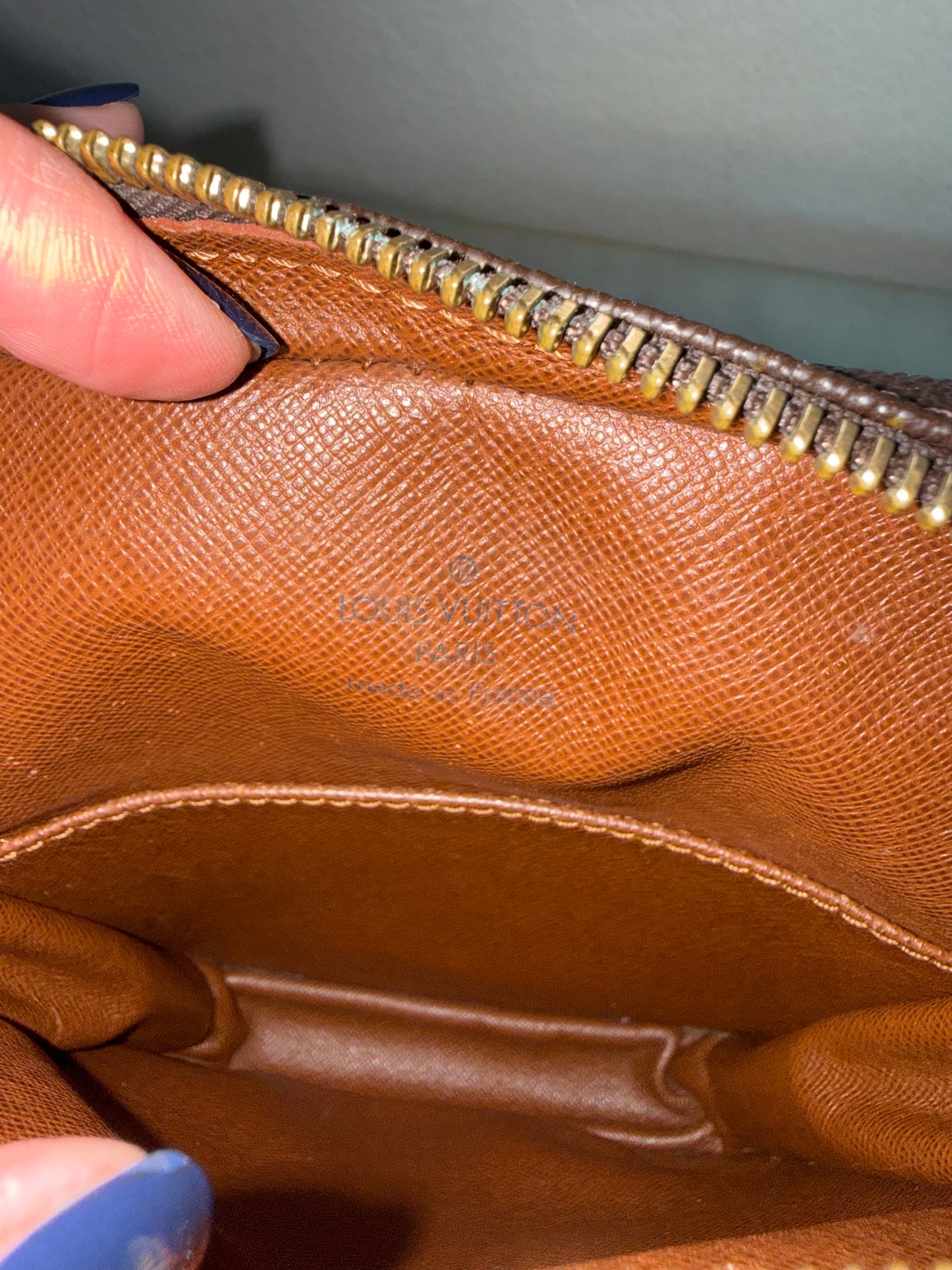 Pre-owned Authentic Louis Vuitton Danube Monogram Crossbody Bag