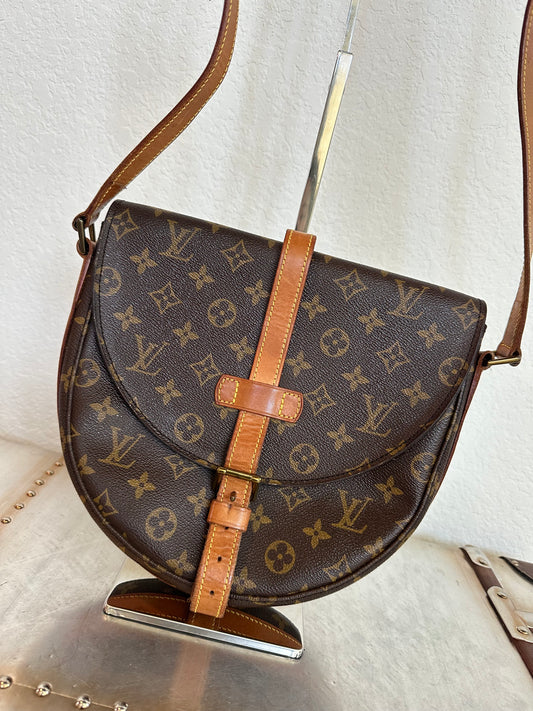 Pre-owned Authentic Louis Vuitton Chantilly GM Monogram Crossbody Bag