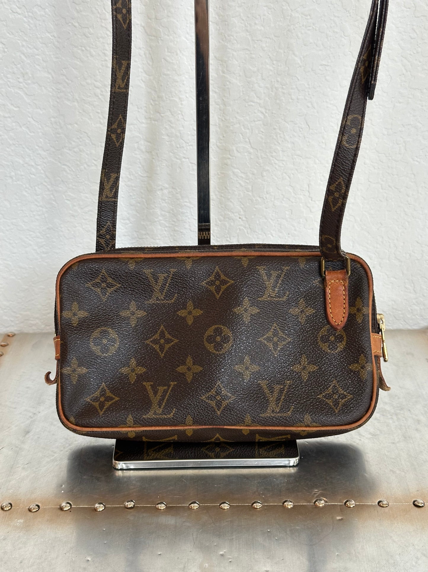 Pre-owned Authentic Louis Vuitton Marly Bandouliere Monogram Crossbody Bag