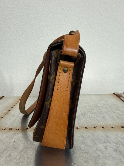 Pre-owned Louis Vuitton Cartouchiere MM Monogram Shoulder / Crossbody Bag