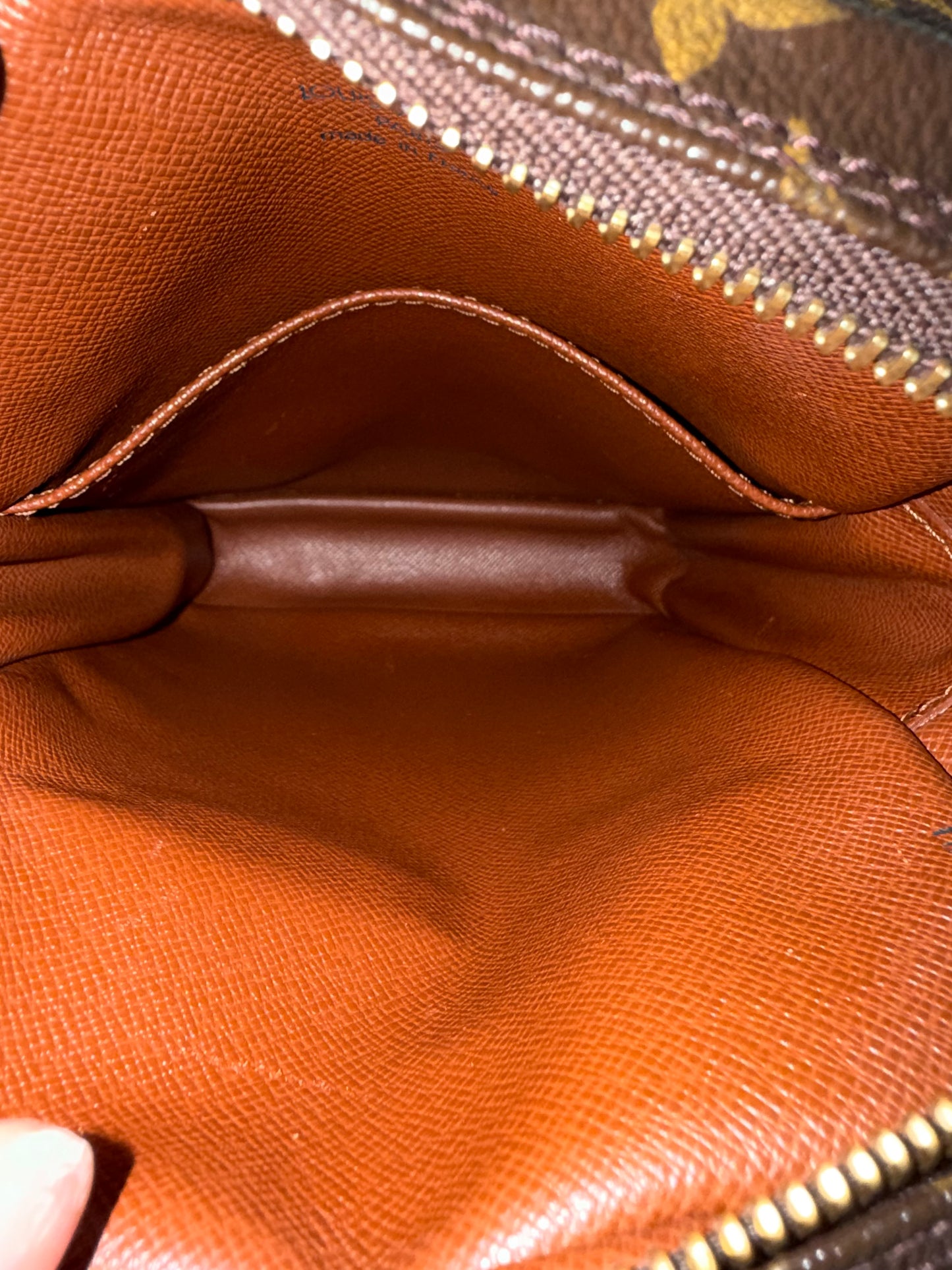 Pre-owned Authentic Louis Vuitton Amazon Monogram Crossbody Bag