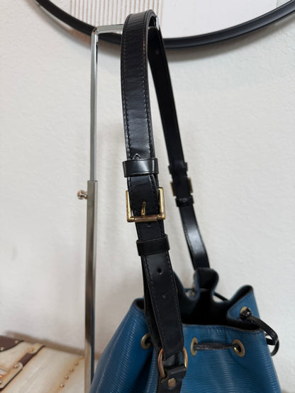 Pre-owned Authentic Louis Vuitton Petite Noe Epi  Shoulder Bag