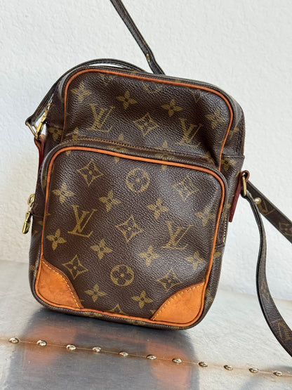 Pre-owned Authentic Louis Vuitton Amazon Monogram Crossbody Bag