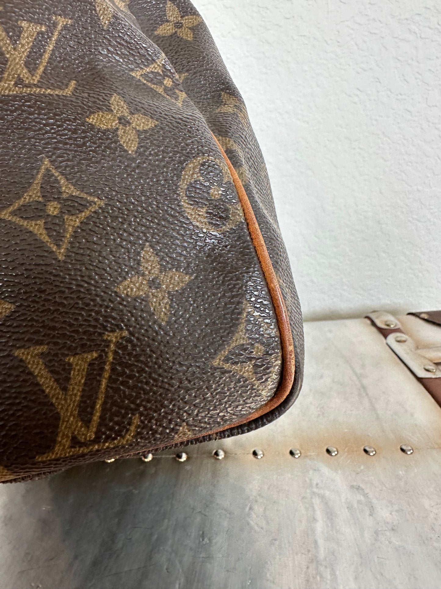 Pre-owned Authentic Louis Vuitton Speedy 30 Monogram Handbag