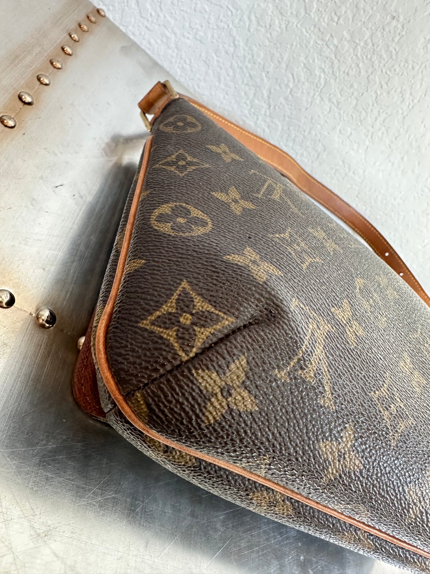 Pre-owned Authentic Louis Vuitton Musette Tango Monogram Shoulder Bag