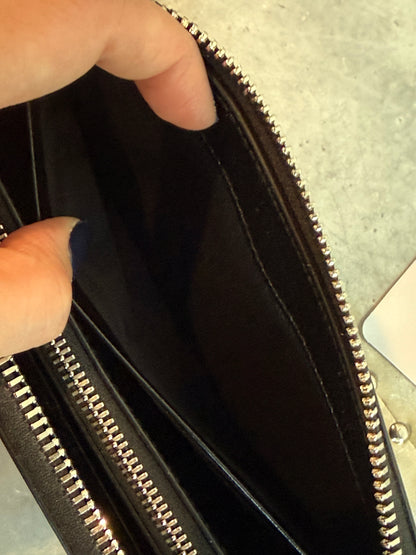 YVES SAINT LAURENT BLACK CASSANDRE ZIP LONG WALLET