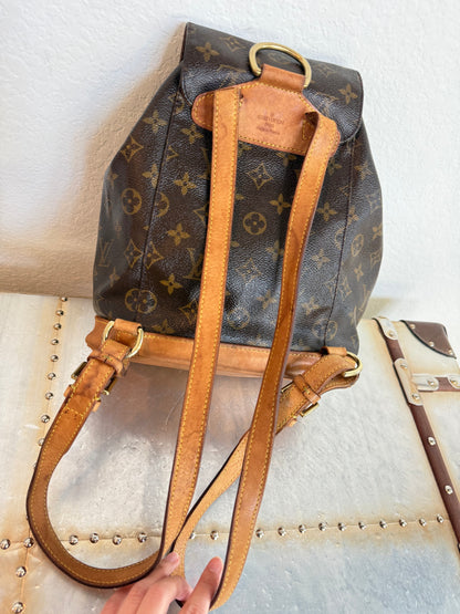 Pre-owned Authentic Louis Vuitton Montsouris MM Monogram Backpack