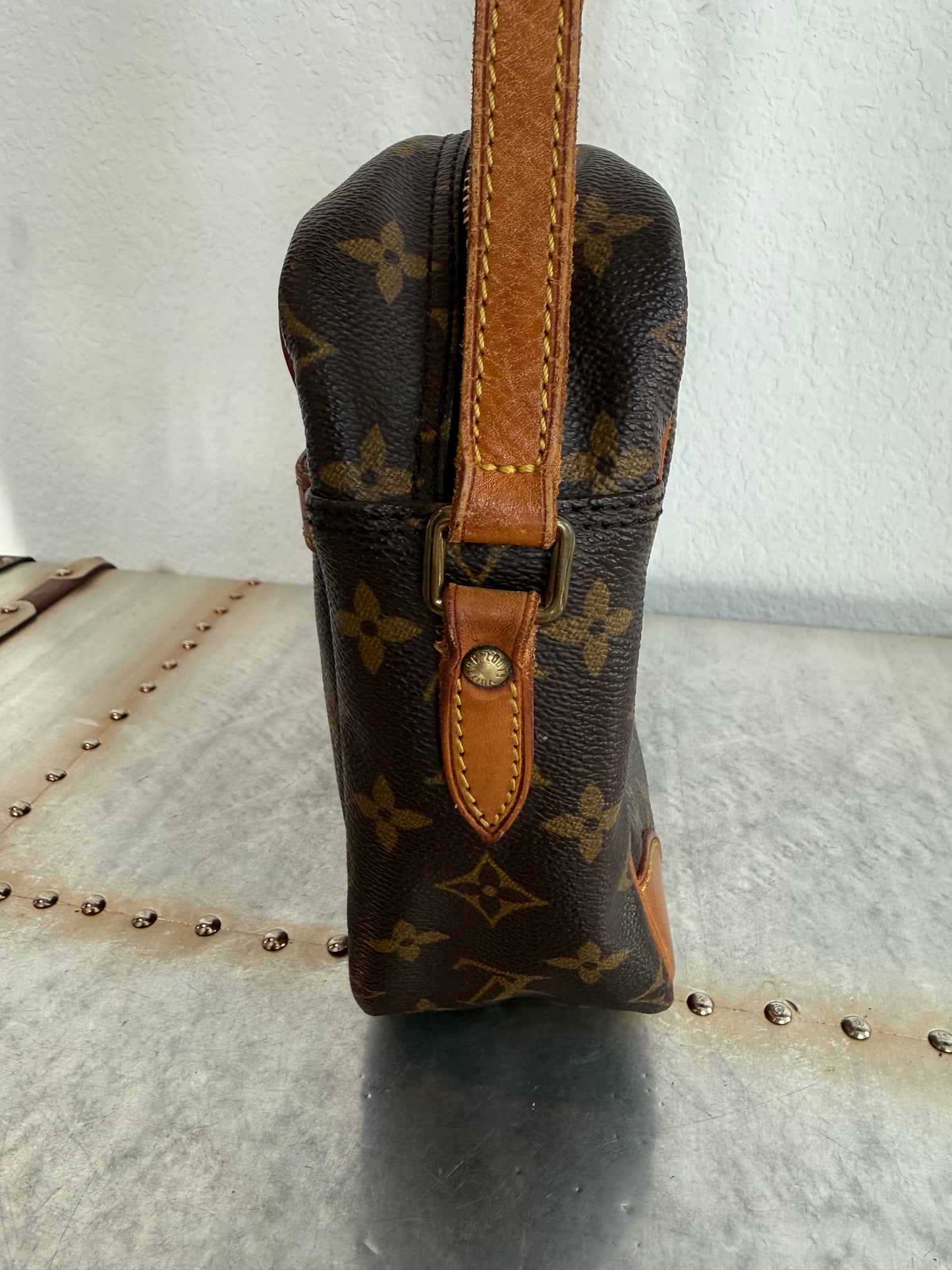 Pre-owned Louis Vuitton Trocadero 30 Monogram Shoulder / Crossbody Bag