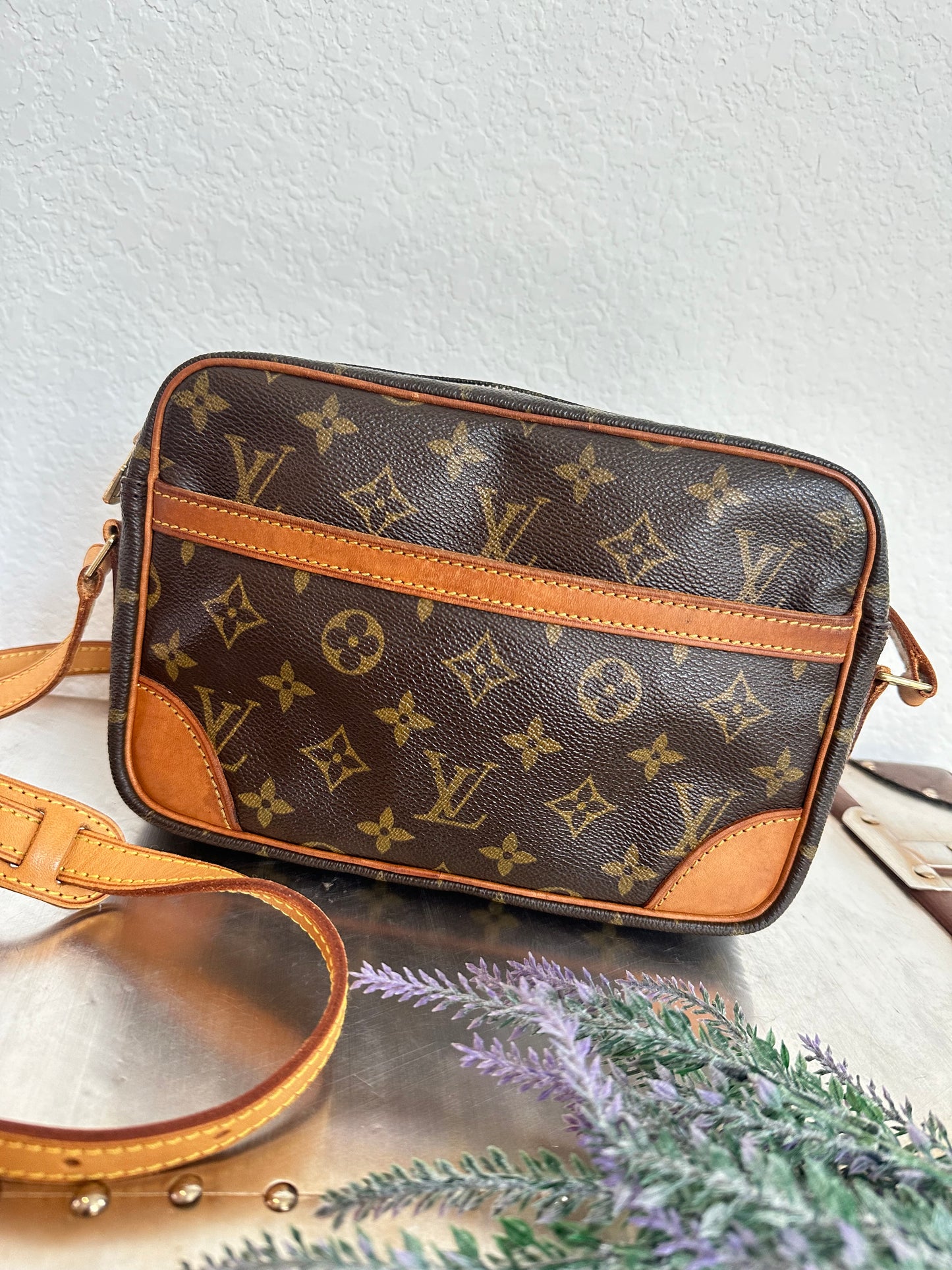 Pre-owned Authentic Louis Vuitton Trocadero 23 Monogram Shoulder Bag/ Crossbody Bag