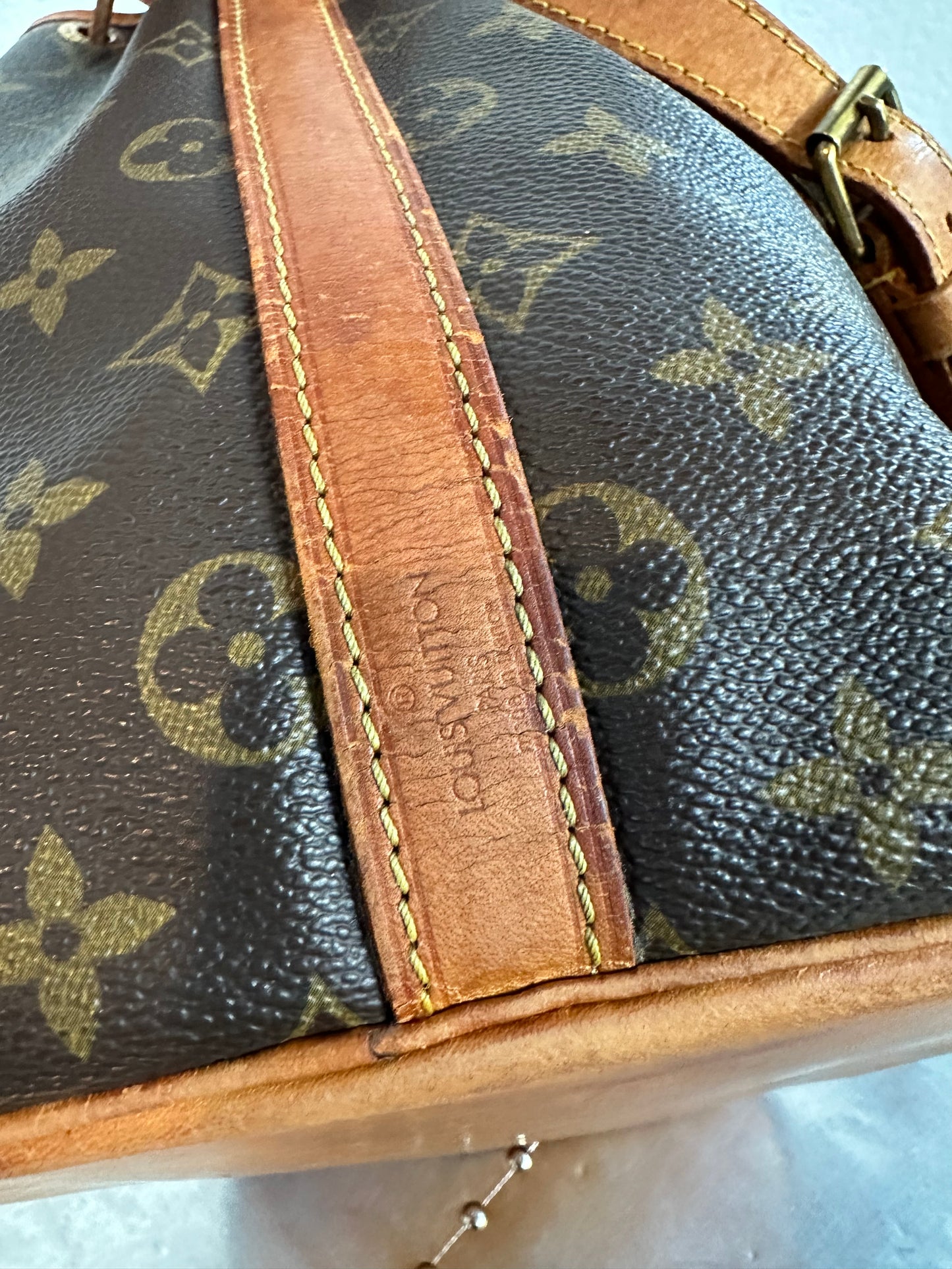 Pre-owned Authentic Louis Vuitton Petite Noe Monogram 
Shoulder Bag